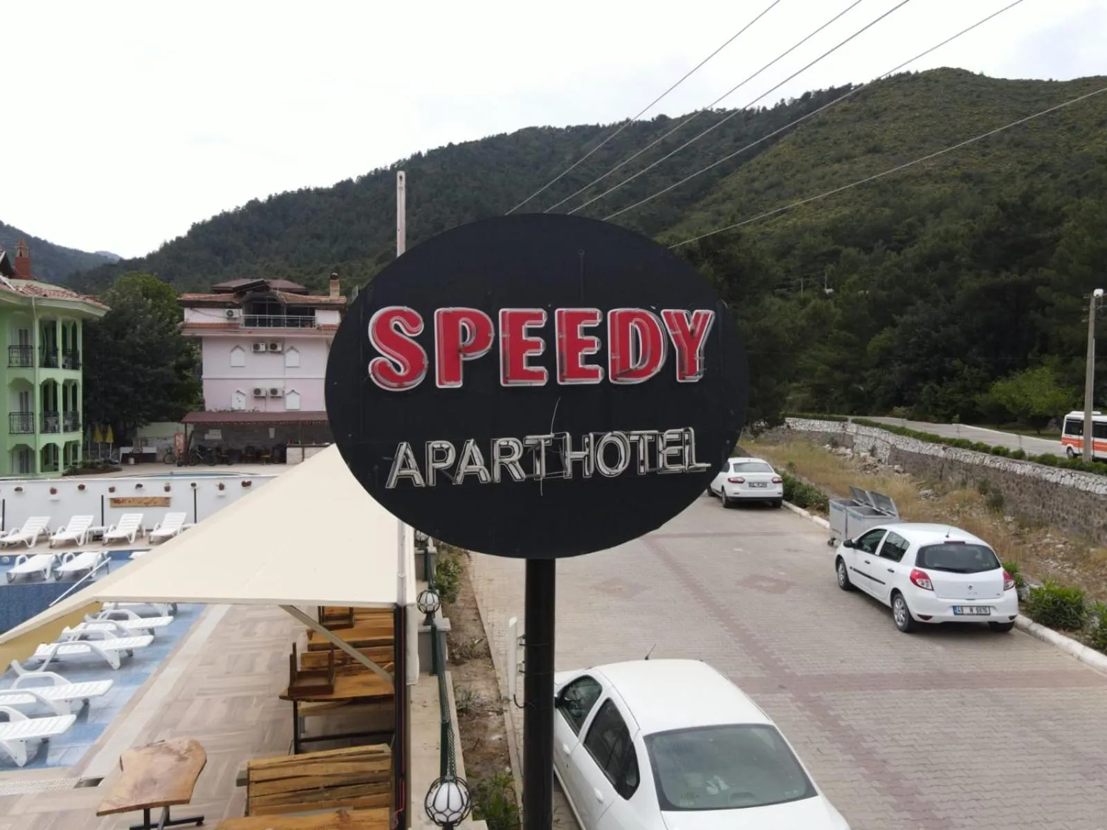 Property logo or sign in Speedy Apart Otel