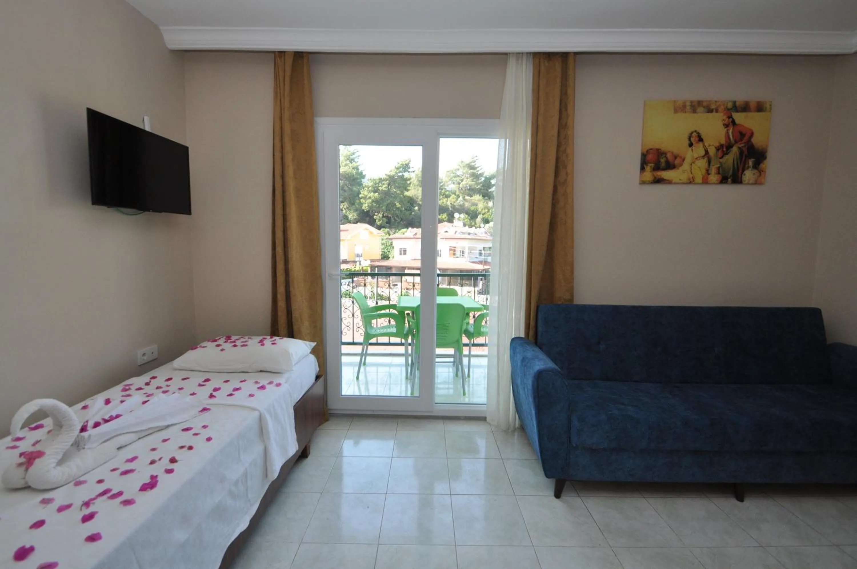 Family, Bed in Speedy Apart Otel