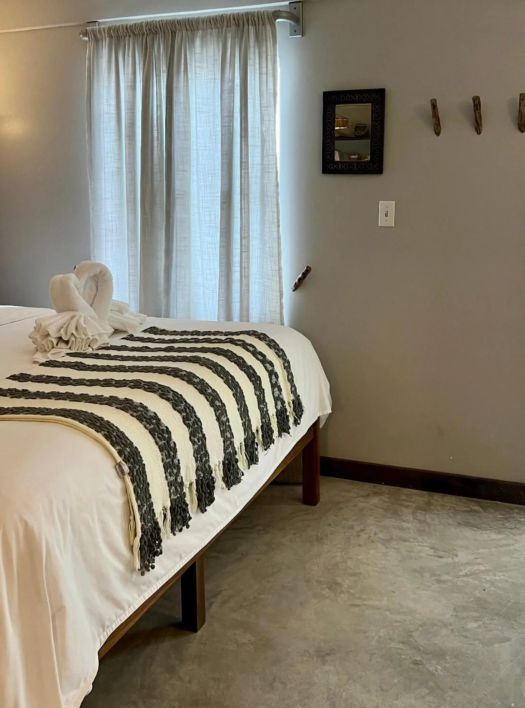 Ocean View Junior Suite Pool Deck: King in Mata Rocks Resort Ocean View Junior Suite Pool Deck: King in Mata Rocks Resort