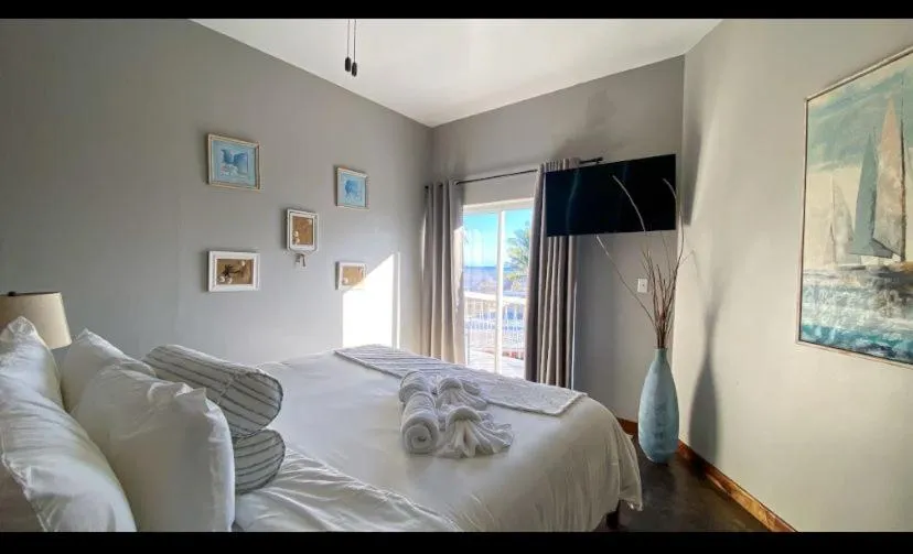 Photo of the whole room, Bed in Mata Rocks Resort