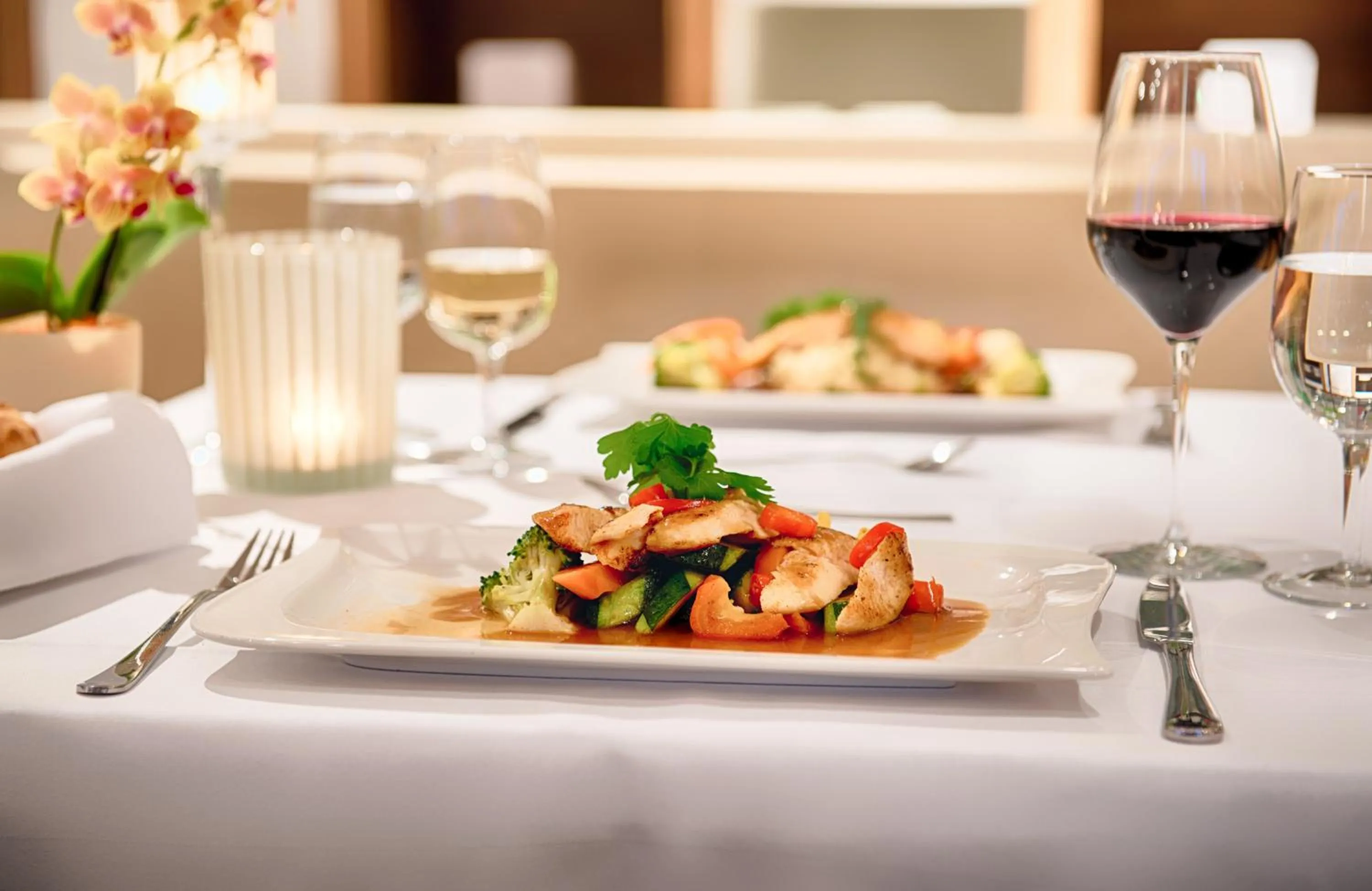 Restaurant/places to eat in Leonardo Boutique Hotel Rigihof Zurich