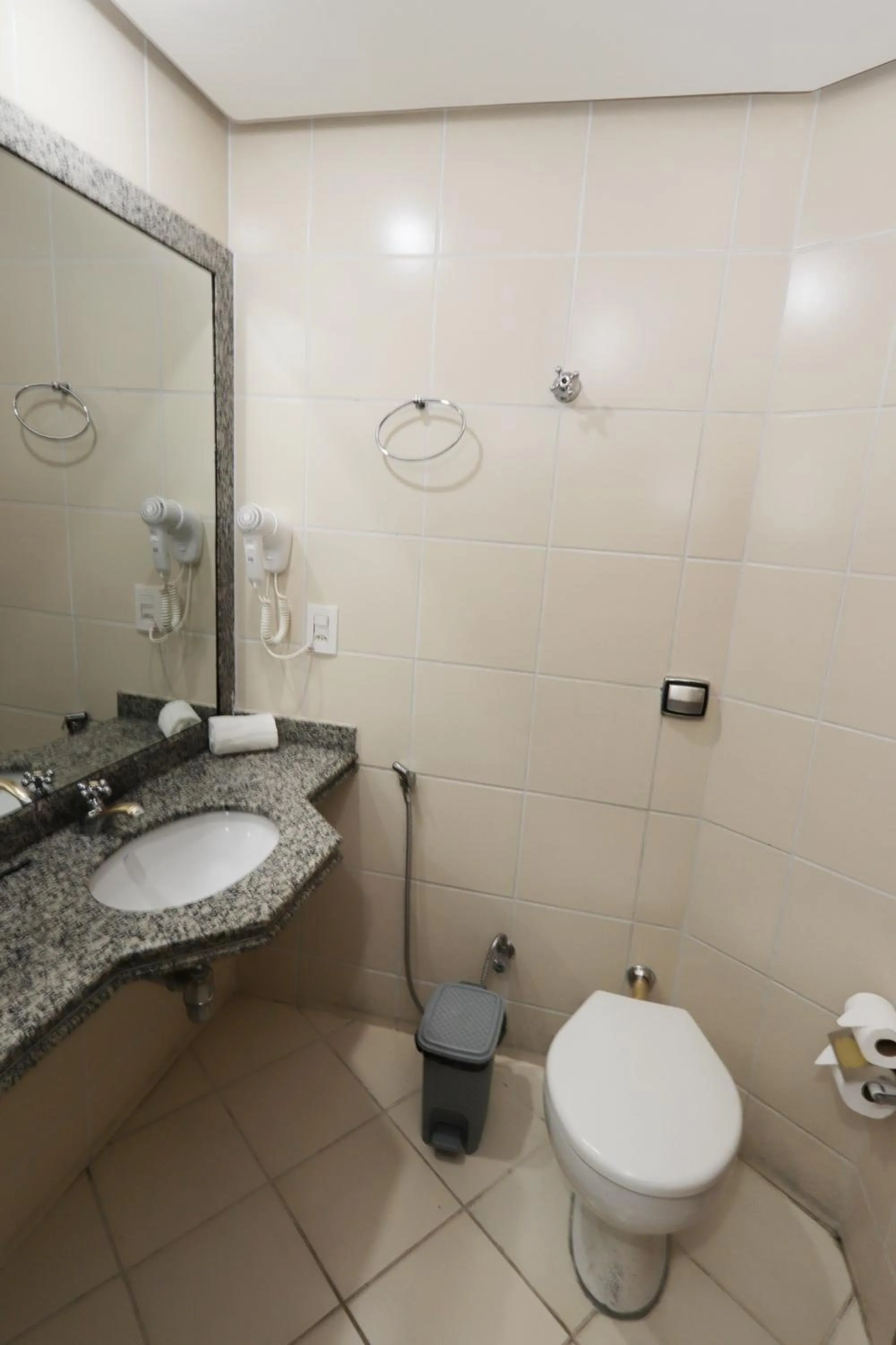 Bathroom in Montblanc Hotel