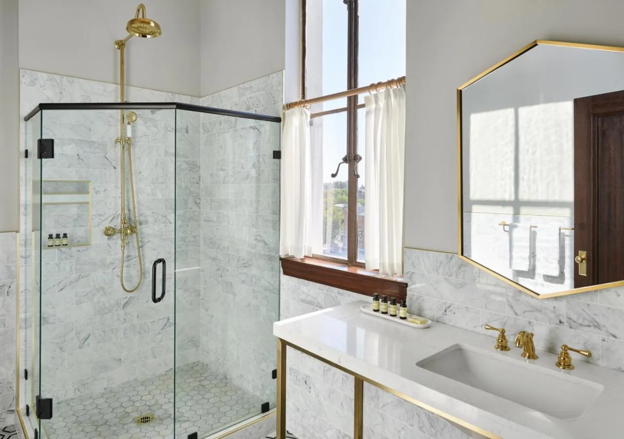 Shower in The Darling