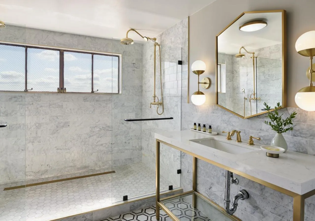 Public Bath in The Darling