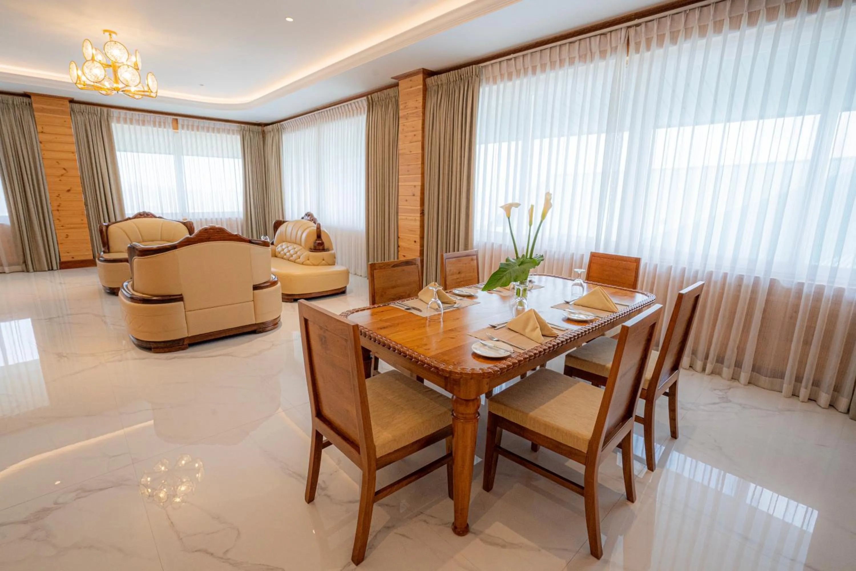 Property building in Araliya Red - Budget friendly Hotel- Where you find stunning 360 panoramic view of Nuwara Eliya