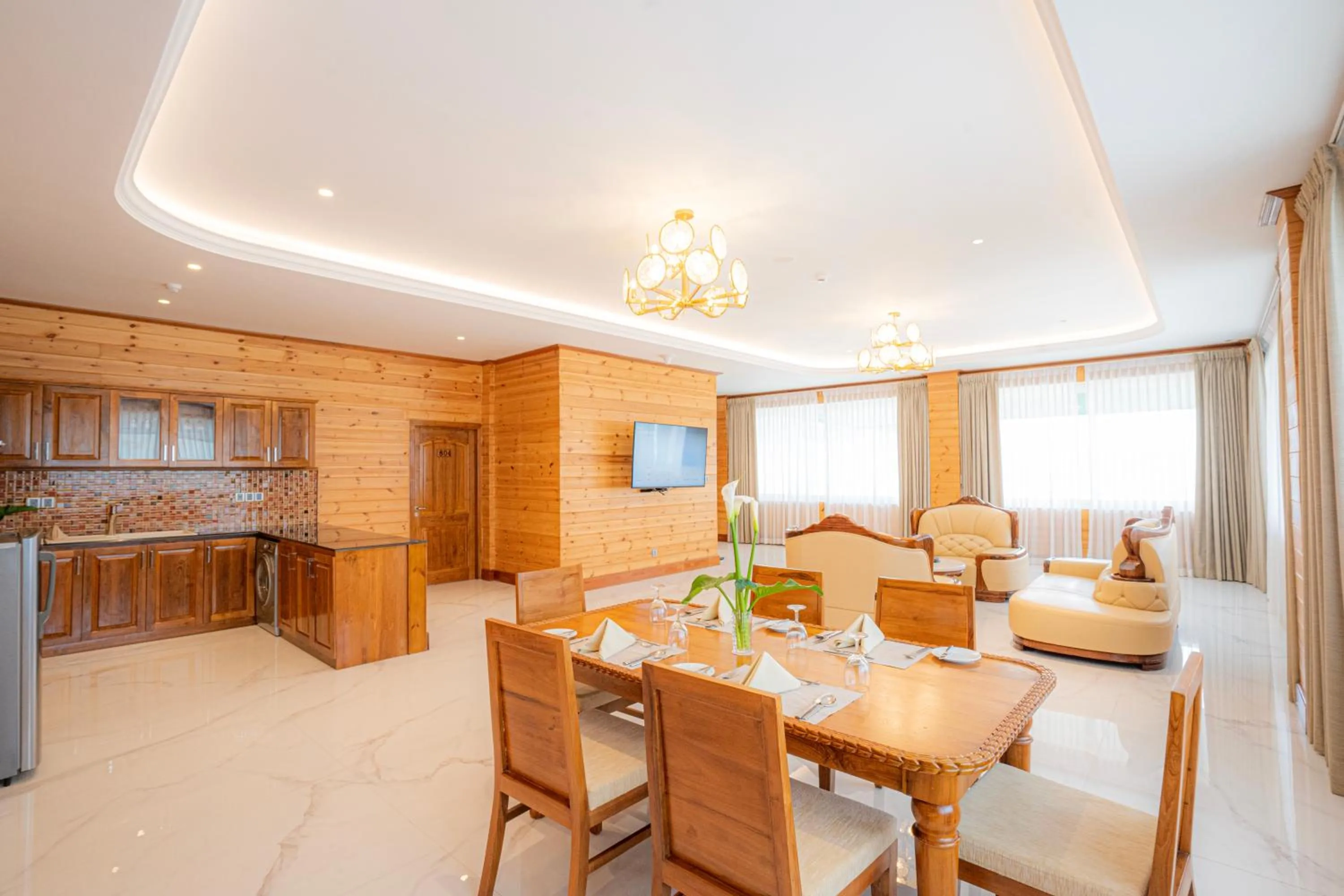 Property building in Araliya Red - Budget friendly Hotel- Where you find stunning 360 panoramic view of Nuwara Eliya