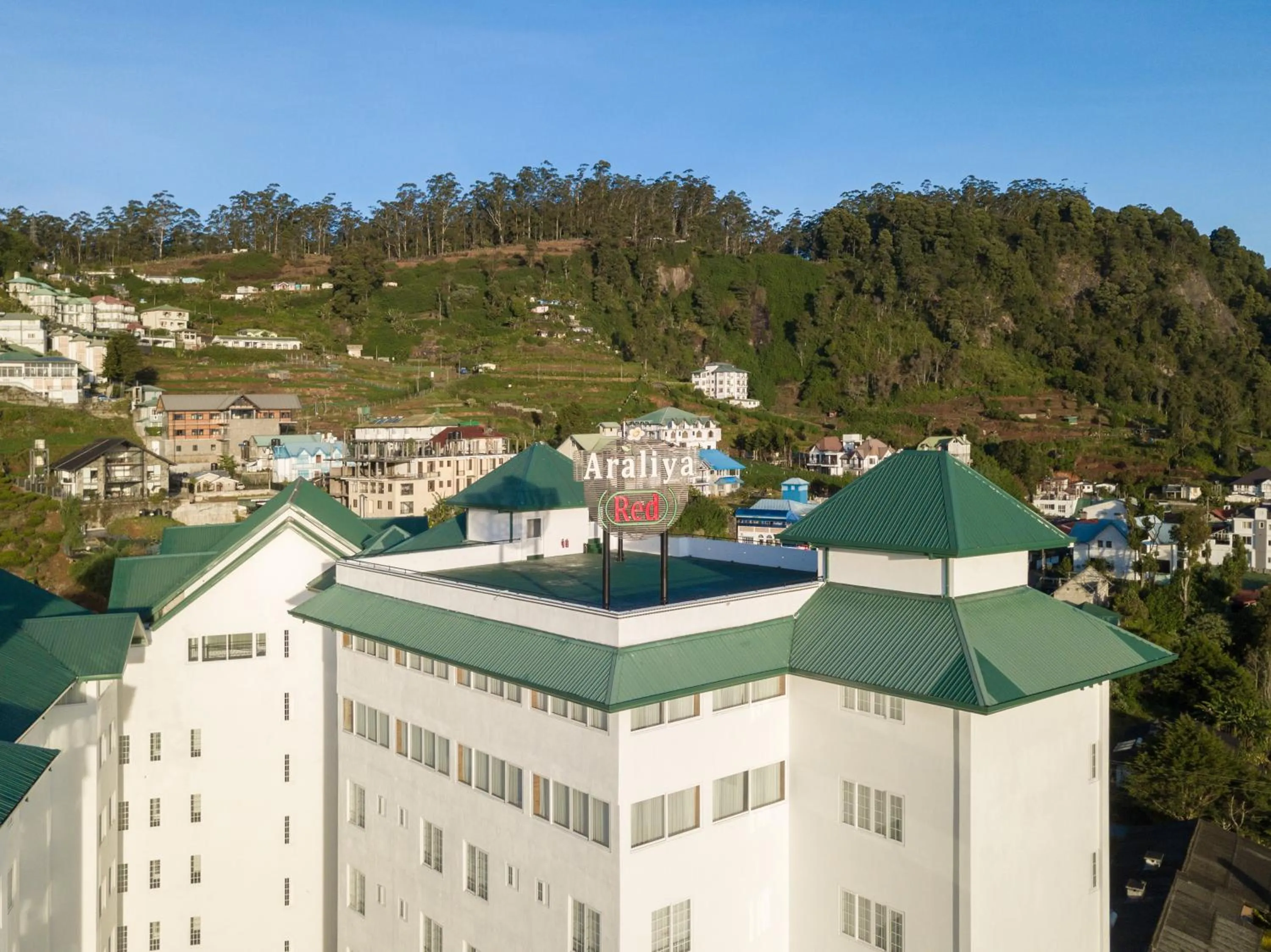 Property building in Araliya Red - Budget friendly Hotel- Where you find stunning 360 panoramic view of Nuwara Eliya