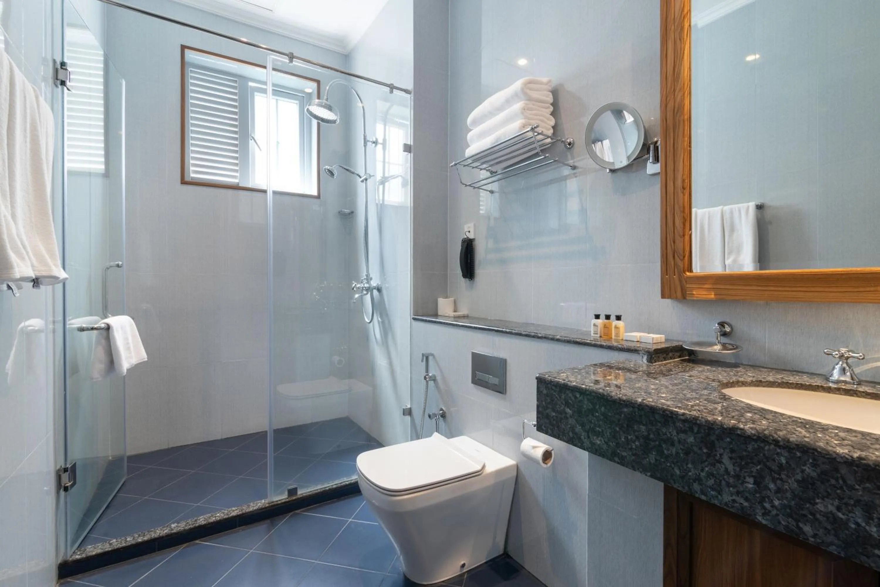 Shower in Araliya Red - Budget friendly Hotel- Where you find stunning 360 panoramic view of Nuwara Eliya