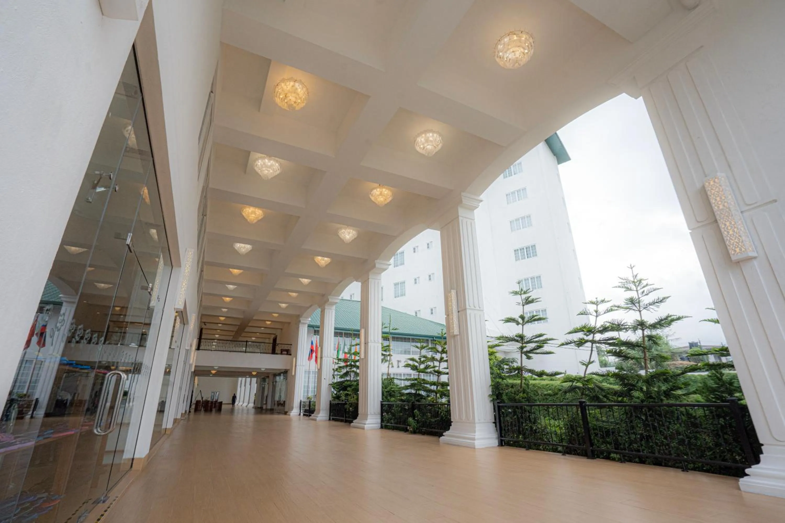 Property building in Araliya Red - Budget friendly Hotel- Where you find stunning 360 panoramic view of Nuwara Eliya