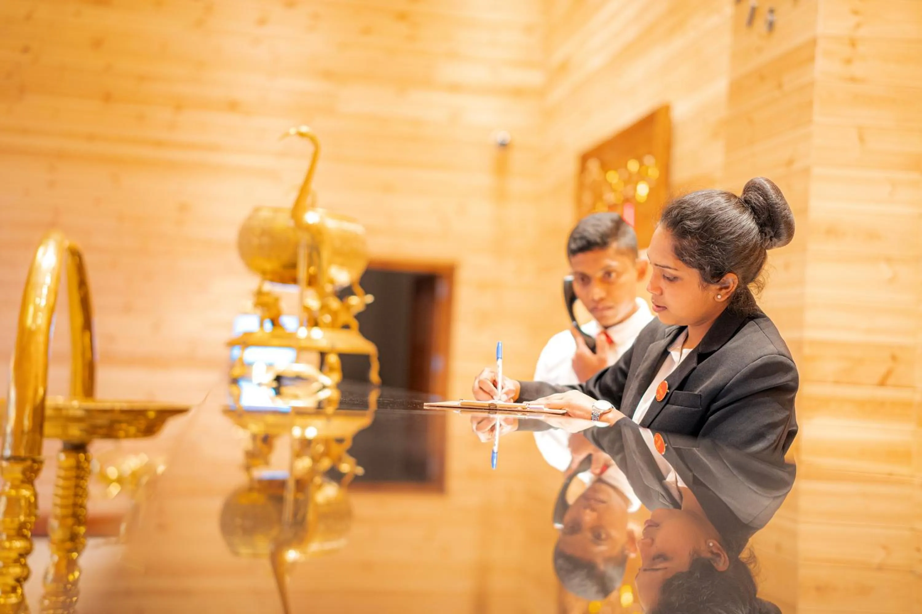 Lobby or reception in Araliya Red - Budget friendly Hotel- Where you find stunning 360 panoramic view of Nuwara Eliya