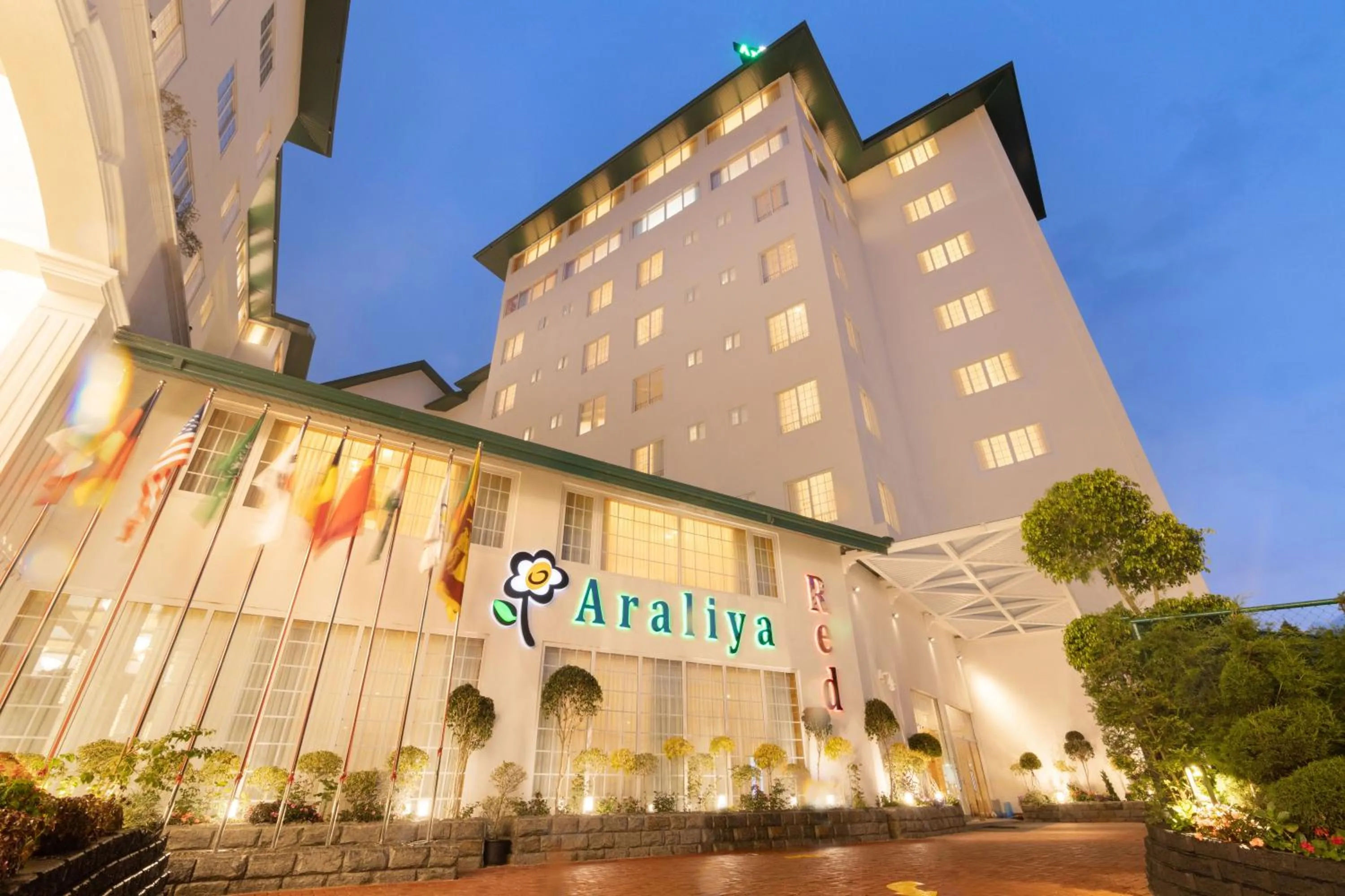 Property building in Araliya Red - Budget friendly Hotel- Where you find stunning 360 panoramic view of Nuwara Eliya