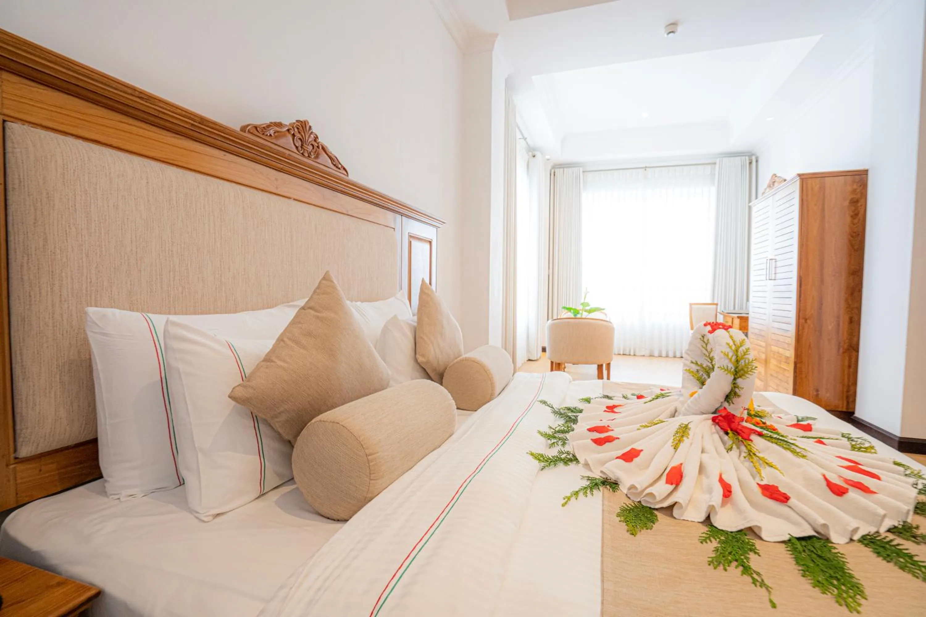 Property building, Bed in Araliya Red - Budget friendly Hotel- Where you find stunning 360 panoramic view of Nuwara Eliya