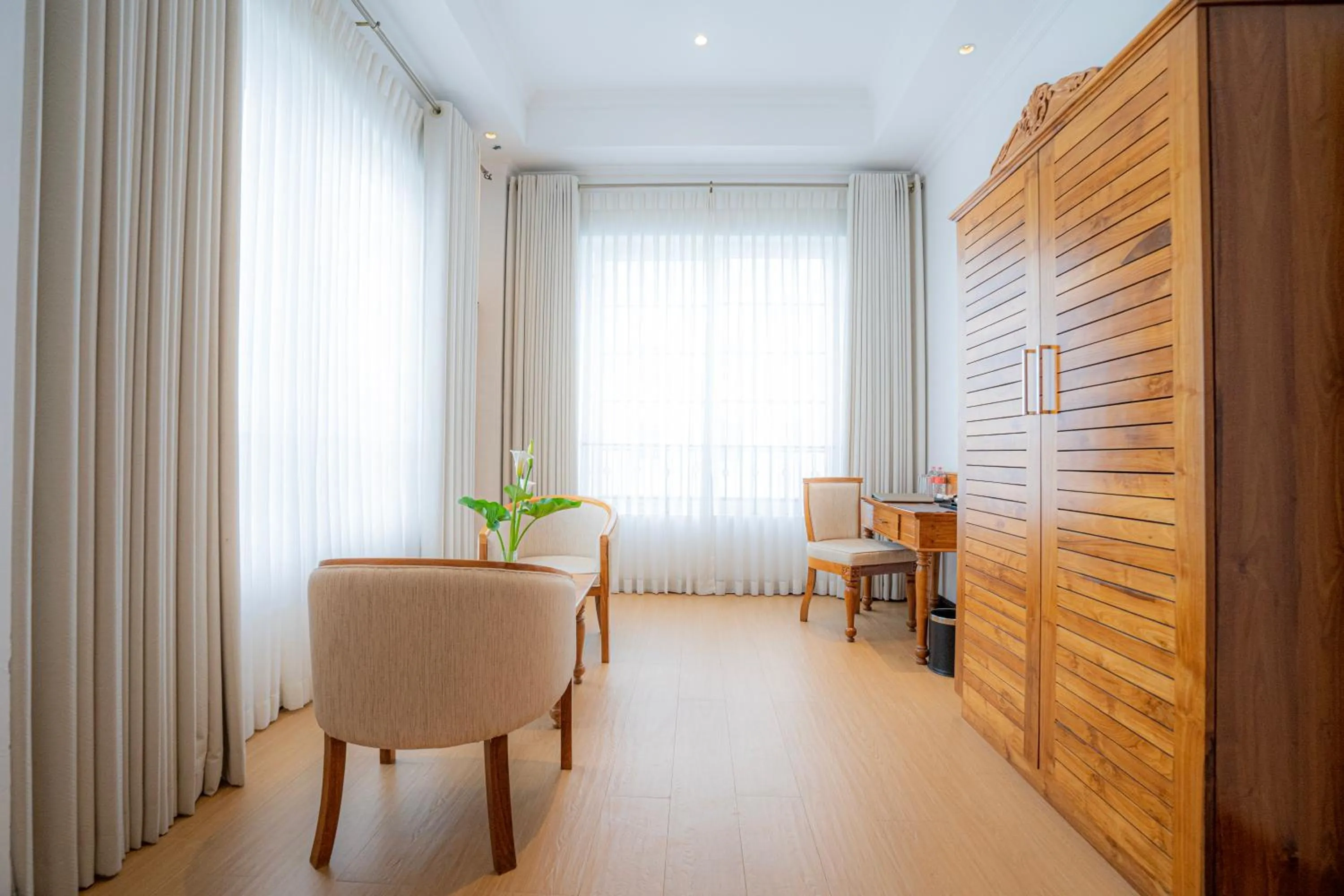 Property building in Araliya Red - Budget friendly Hotel- Where you find stunning 360 panoramic view of Nuwara Eliya