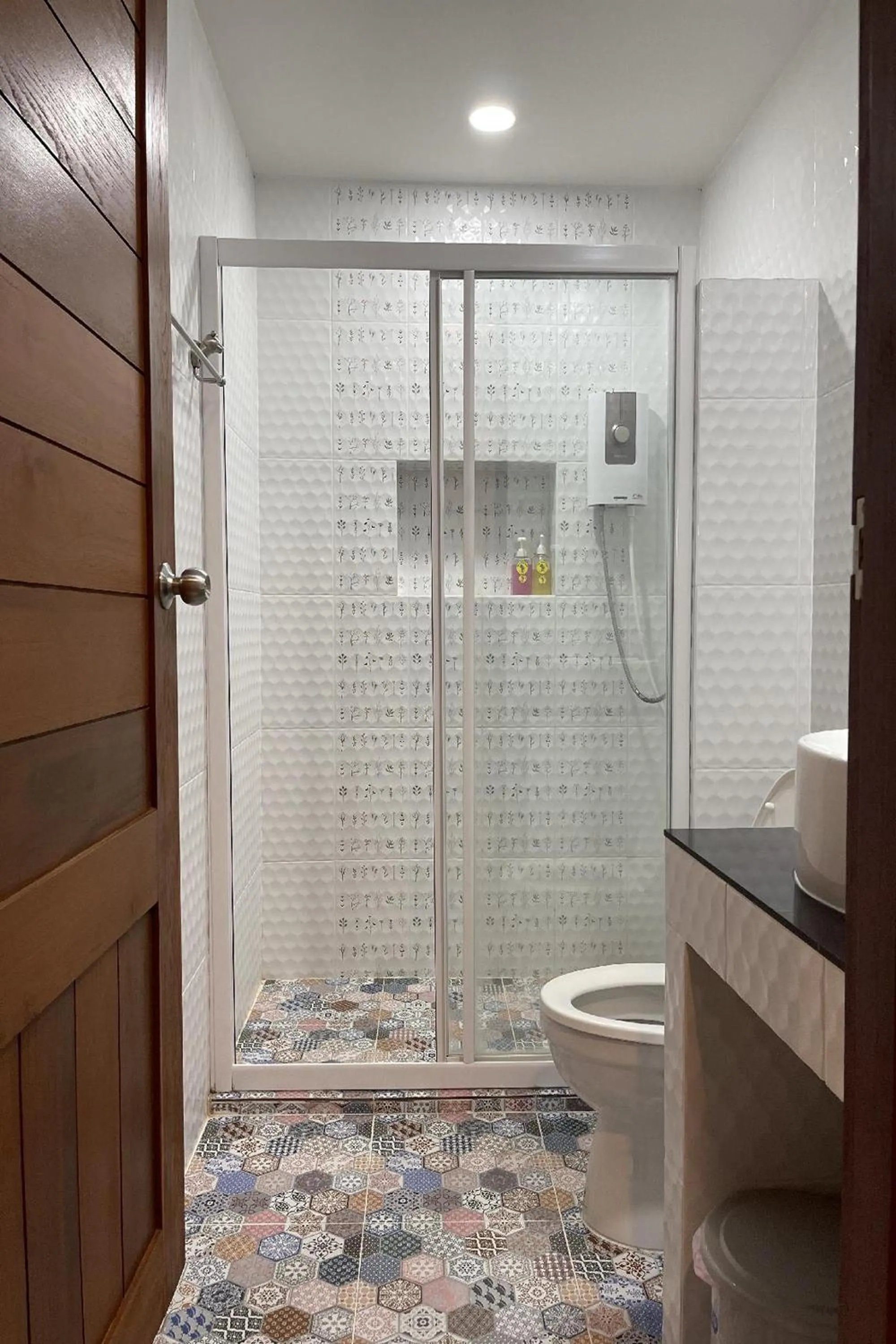 Shower in Chor Chang House