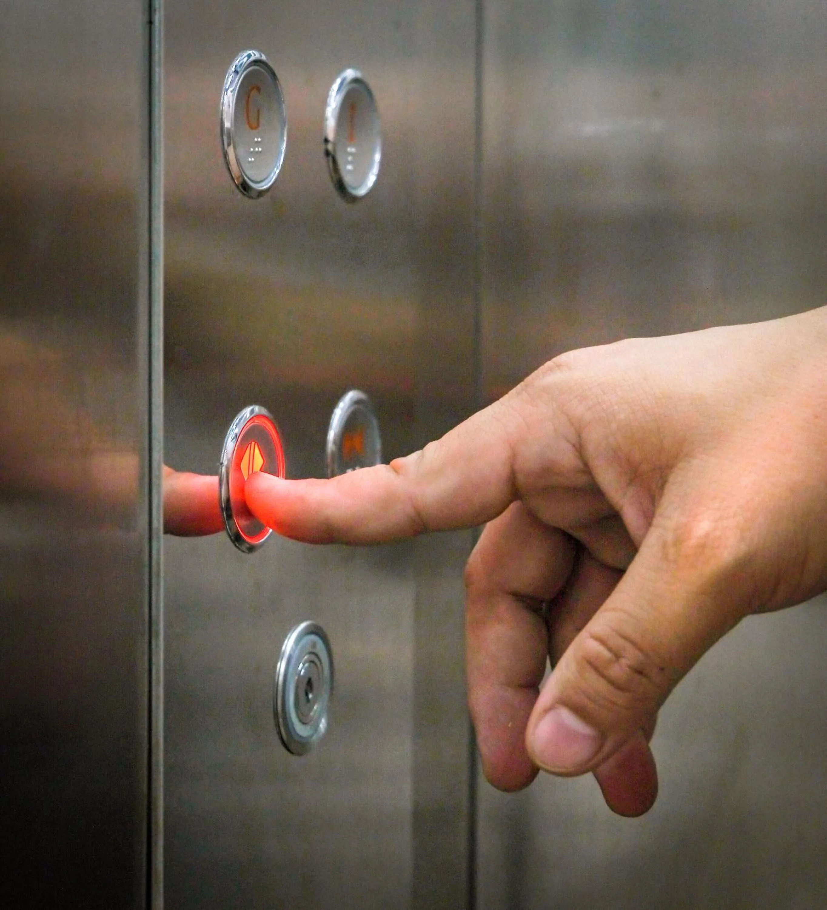 elevator in Aloha Hotel Quy Nhơn