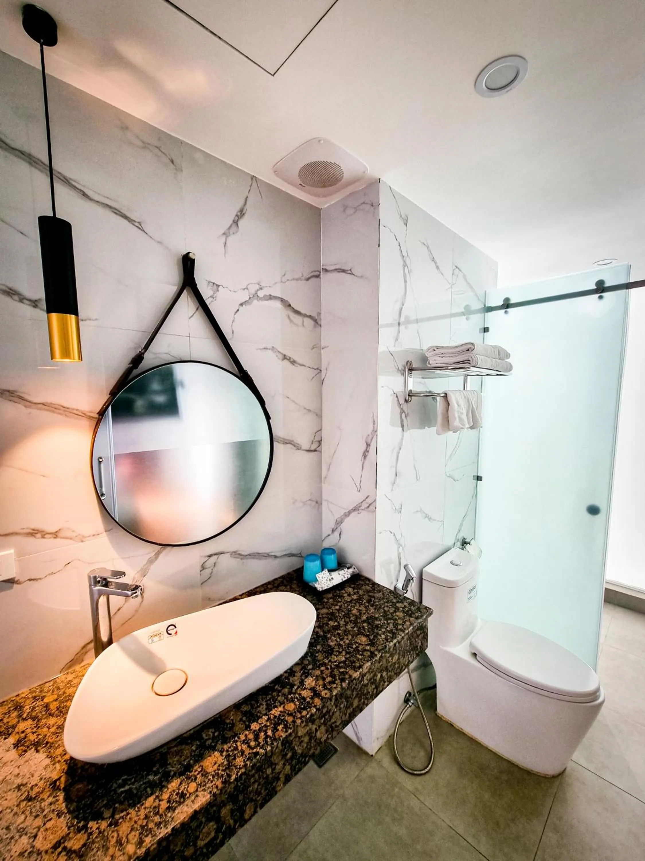 Bathroom in Aloha Hotel Quy Nhơn