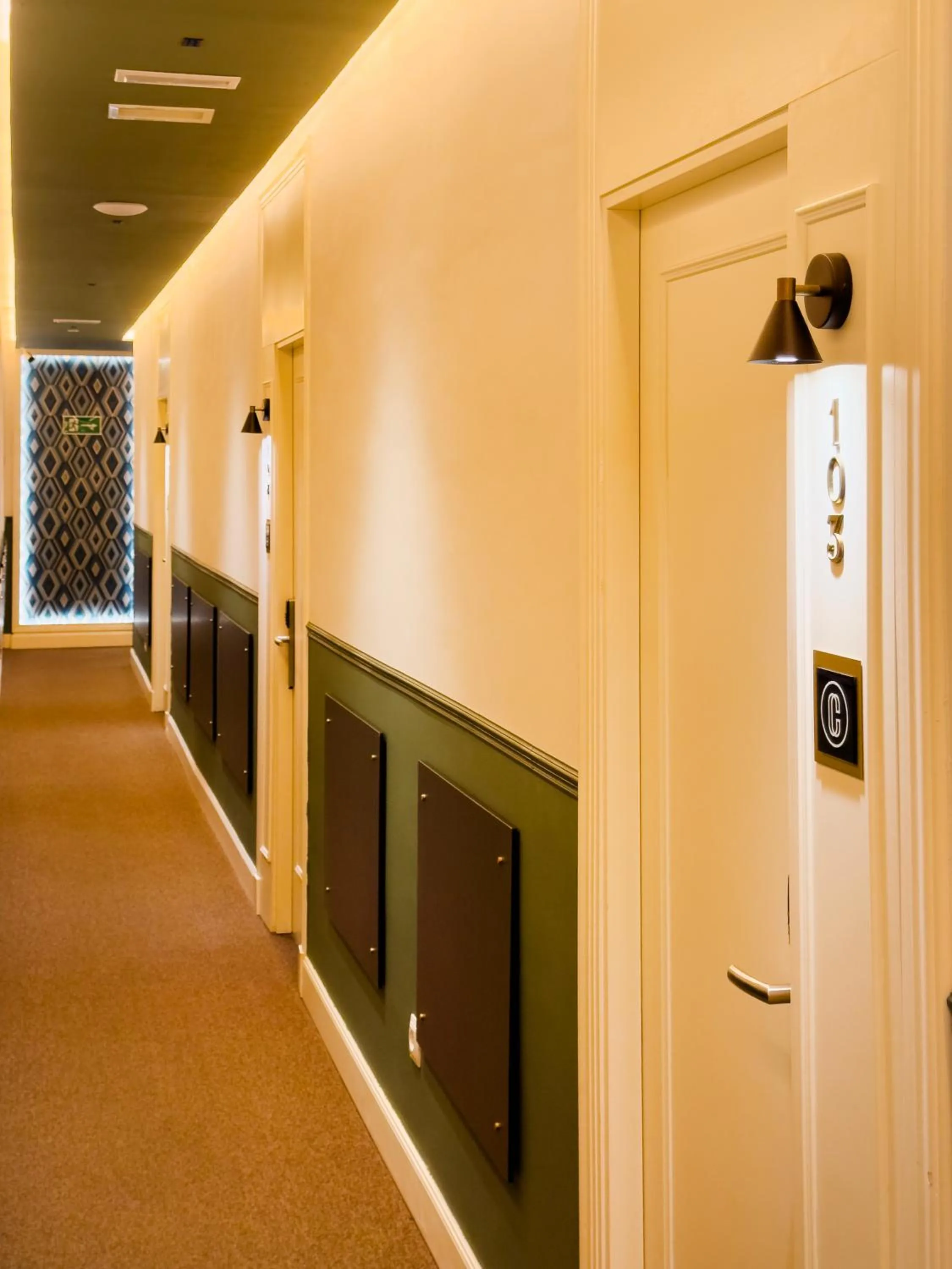 Area and facilities in Ópera Stays by Charming