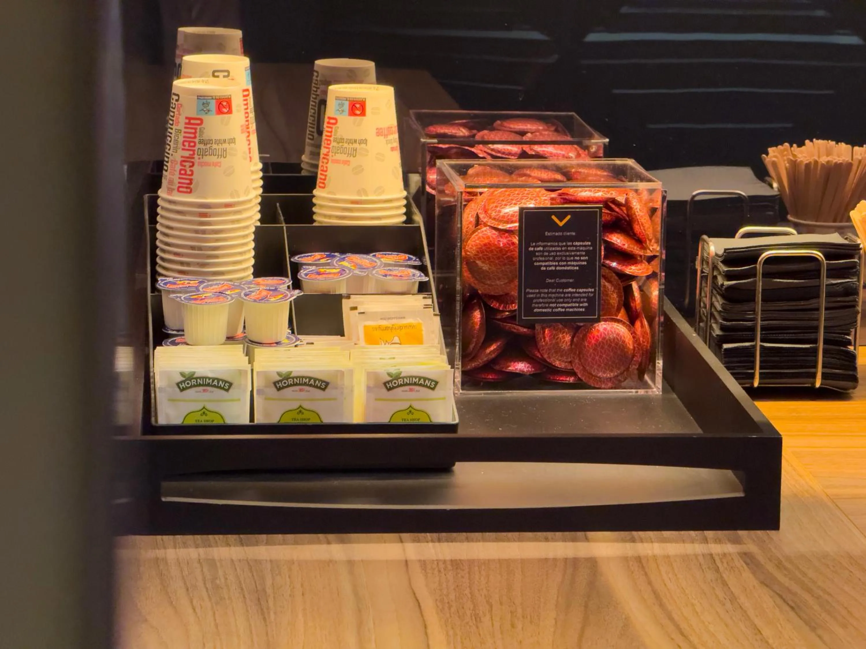 Coffee/tea facilities in Ópera Stays by Charming