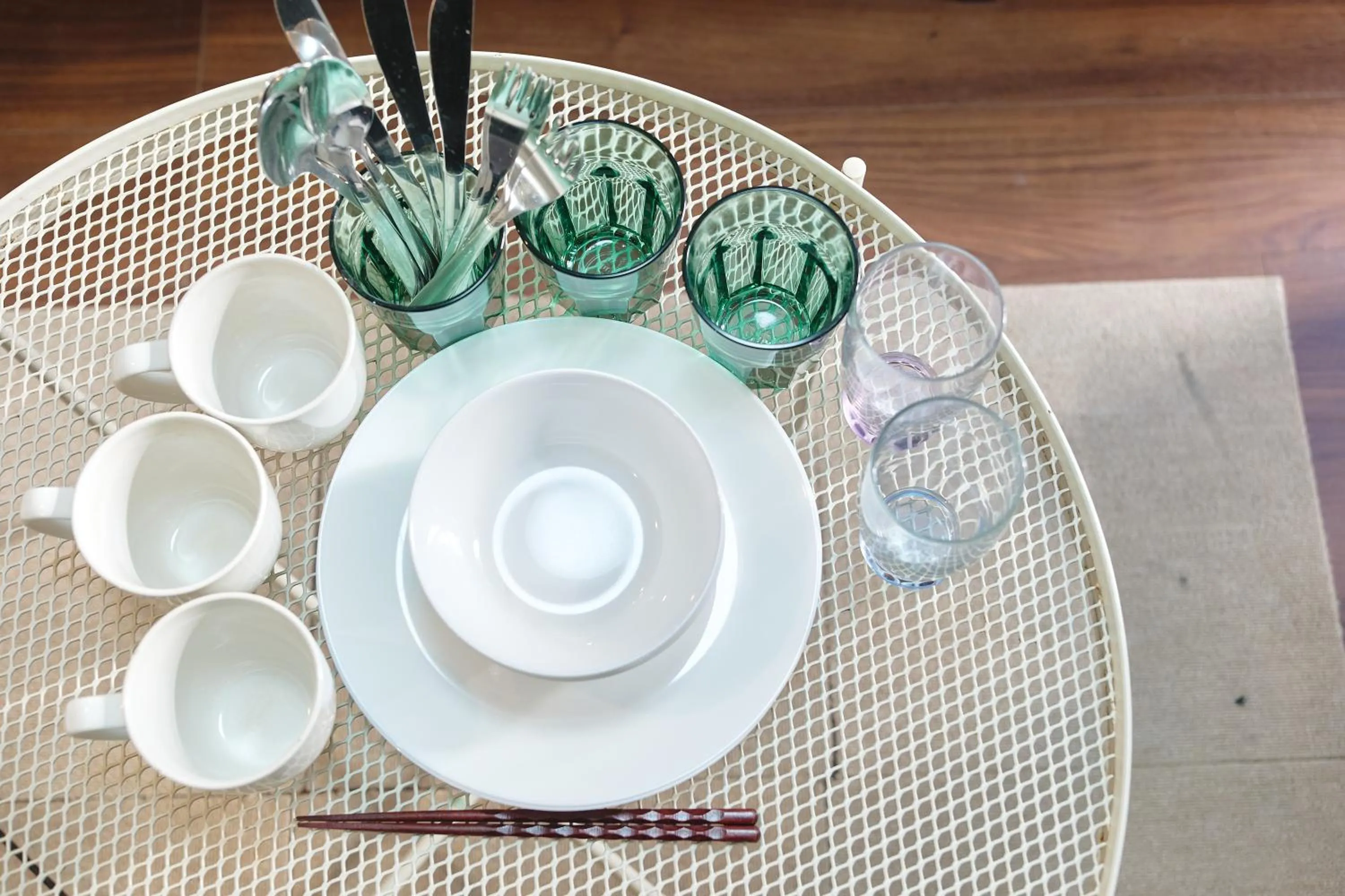 Base Hanegi Apartment by Tranova