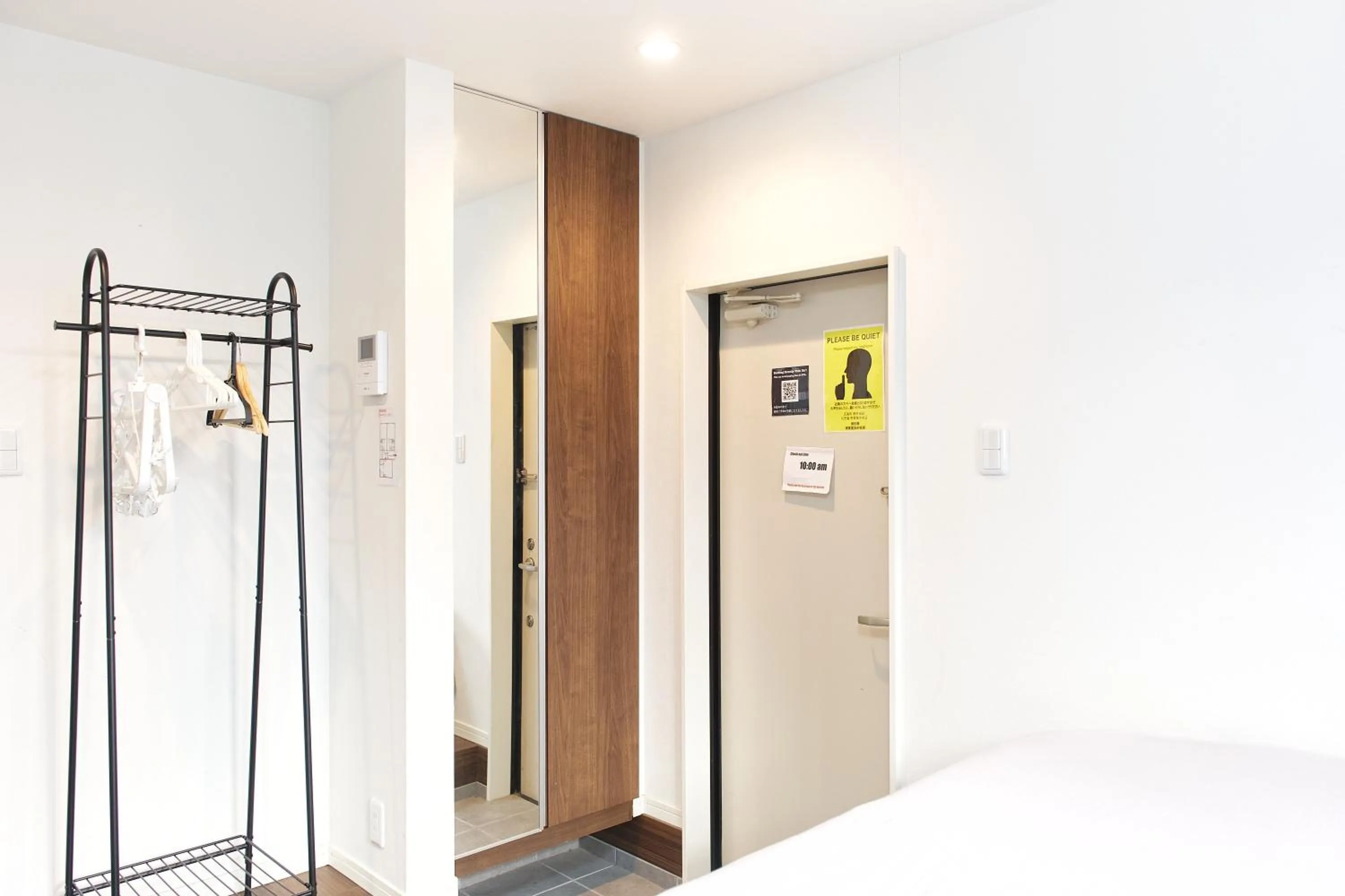 Base Hanegi Apartment by Tranova