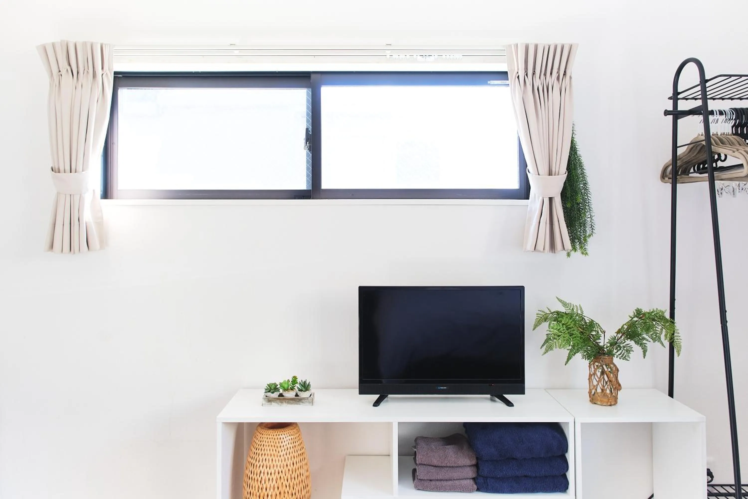 Base Hanegi Apartment by Tranova