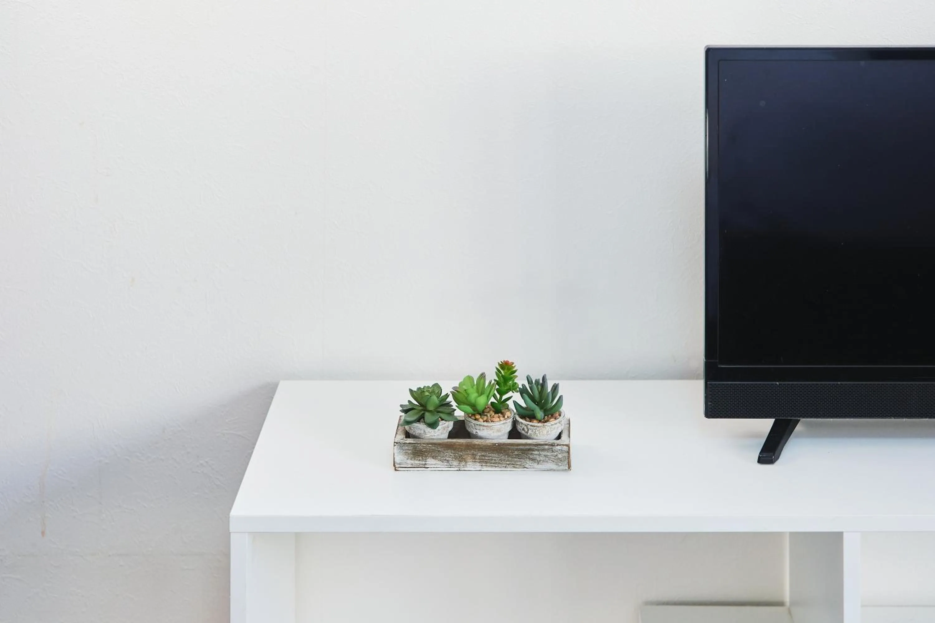 Base Hanegi Apartment by Tranova