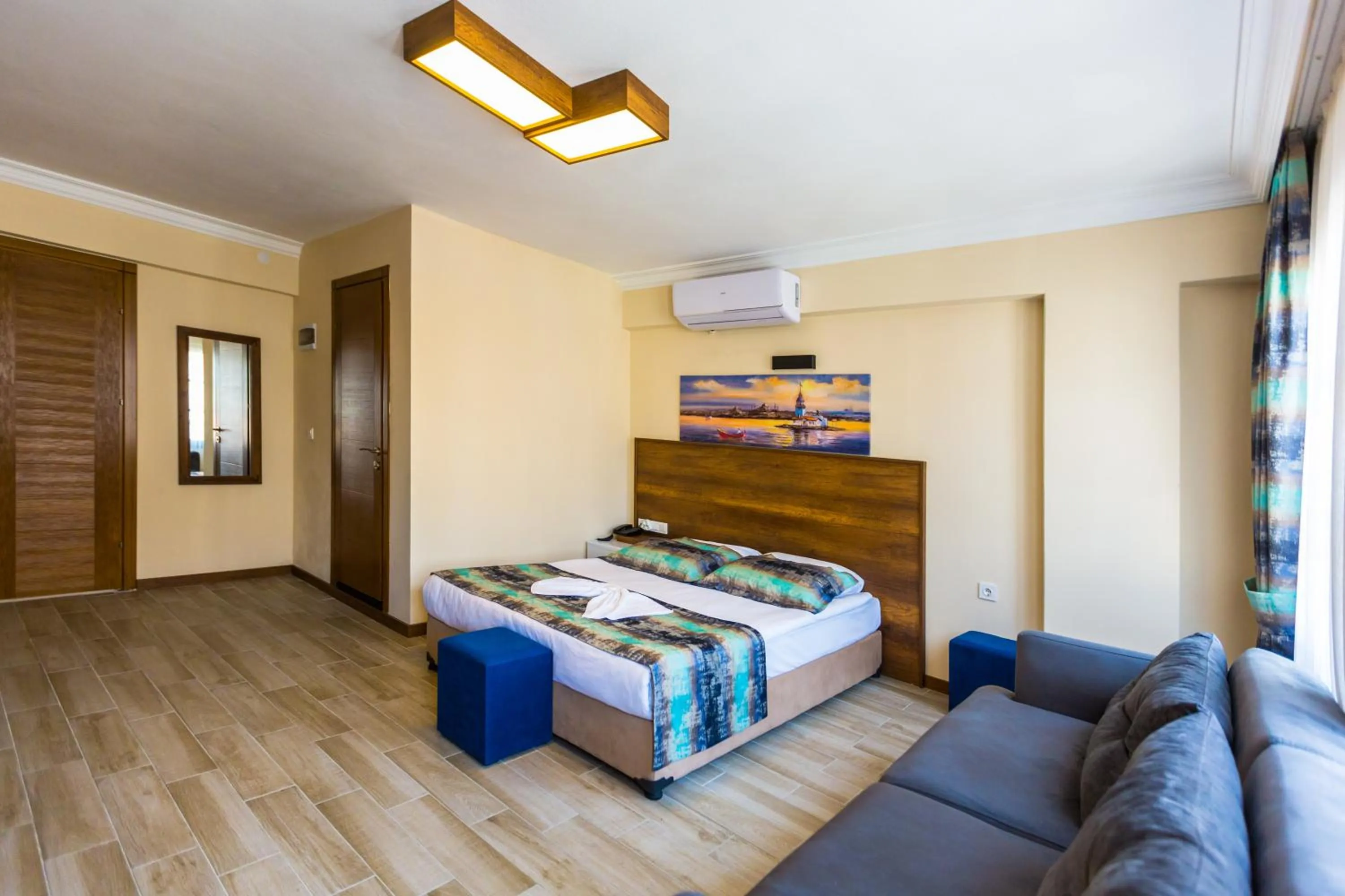 Property building, Bed in OLD TOWN BOUTIQUE HOTEL