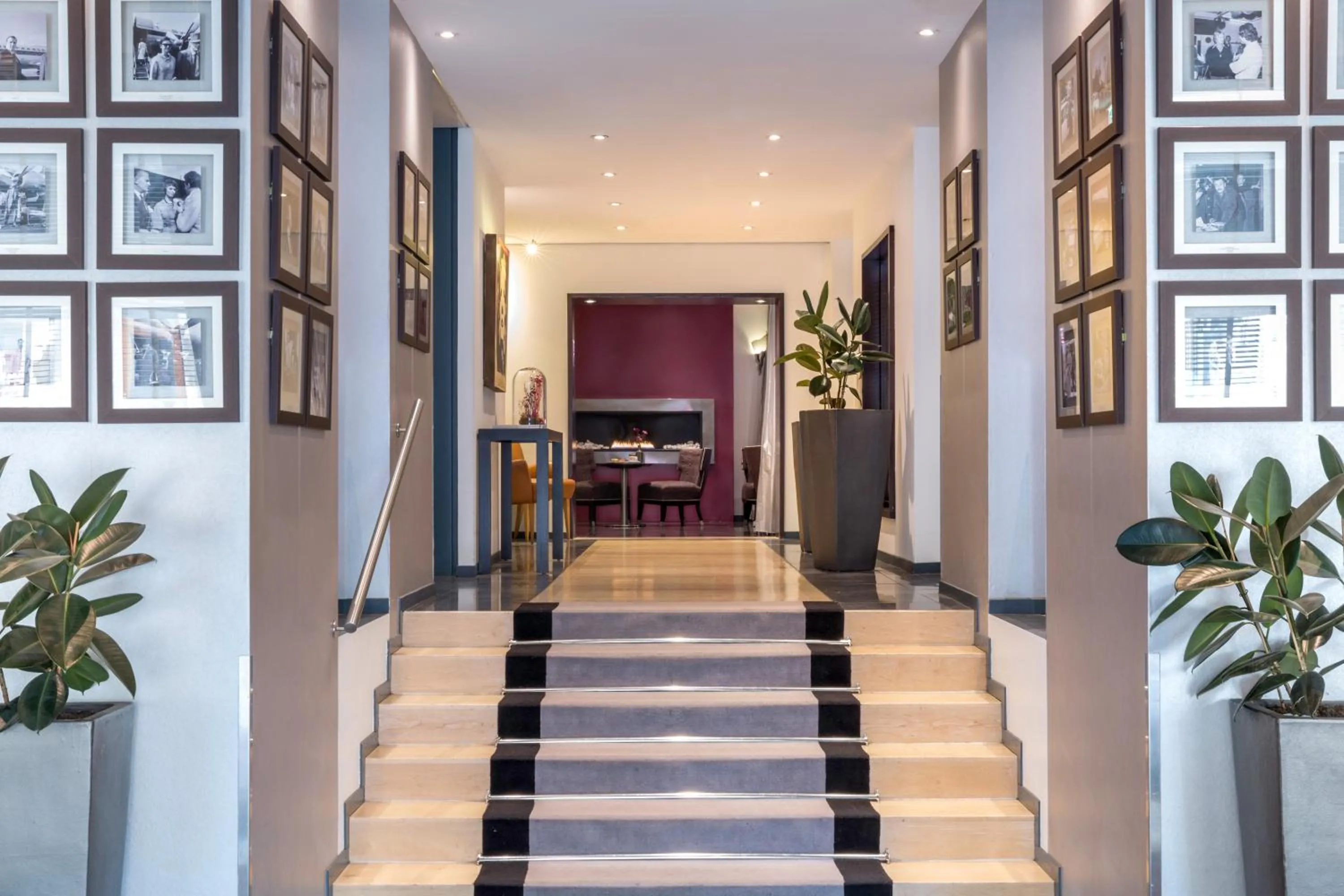 Lobby or reception in Auteuil Manotel