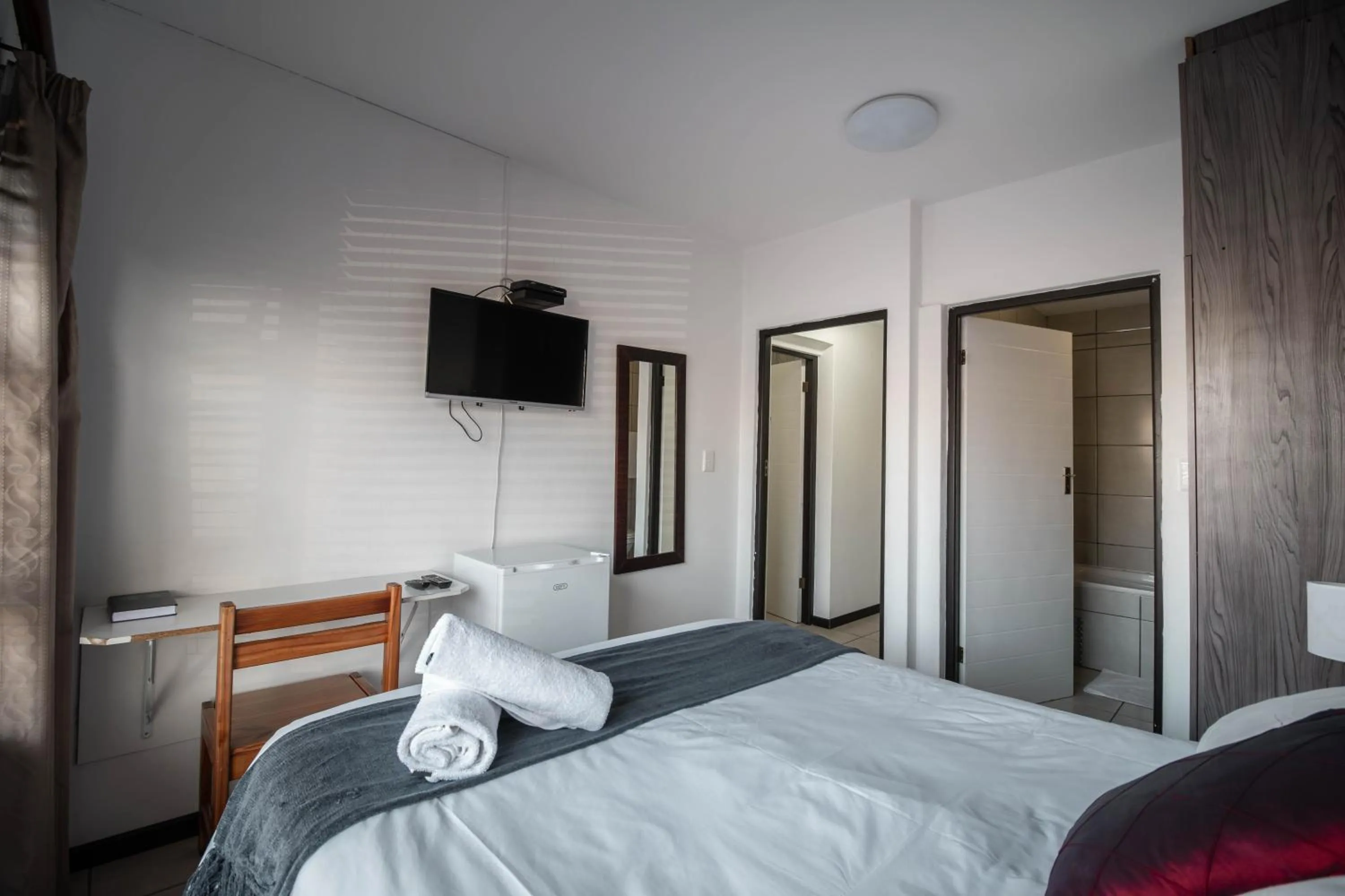 View (from property/room), Bed in Broadway Tygervalley House