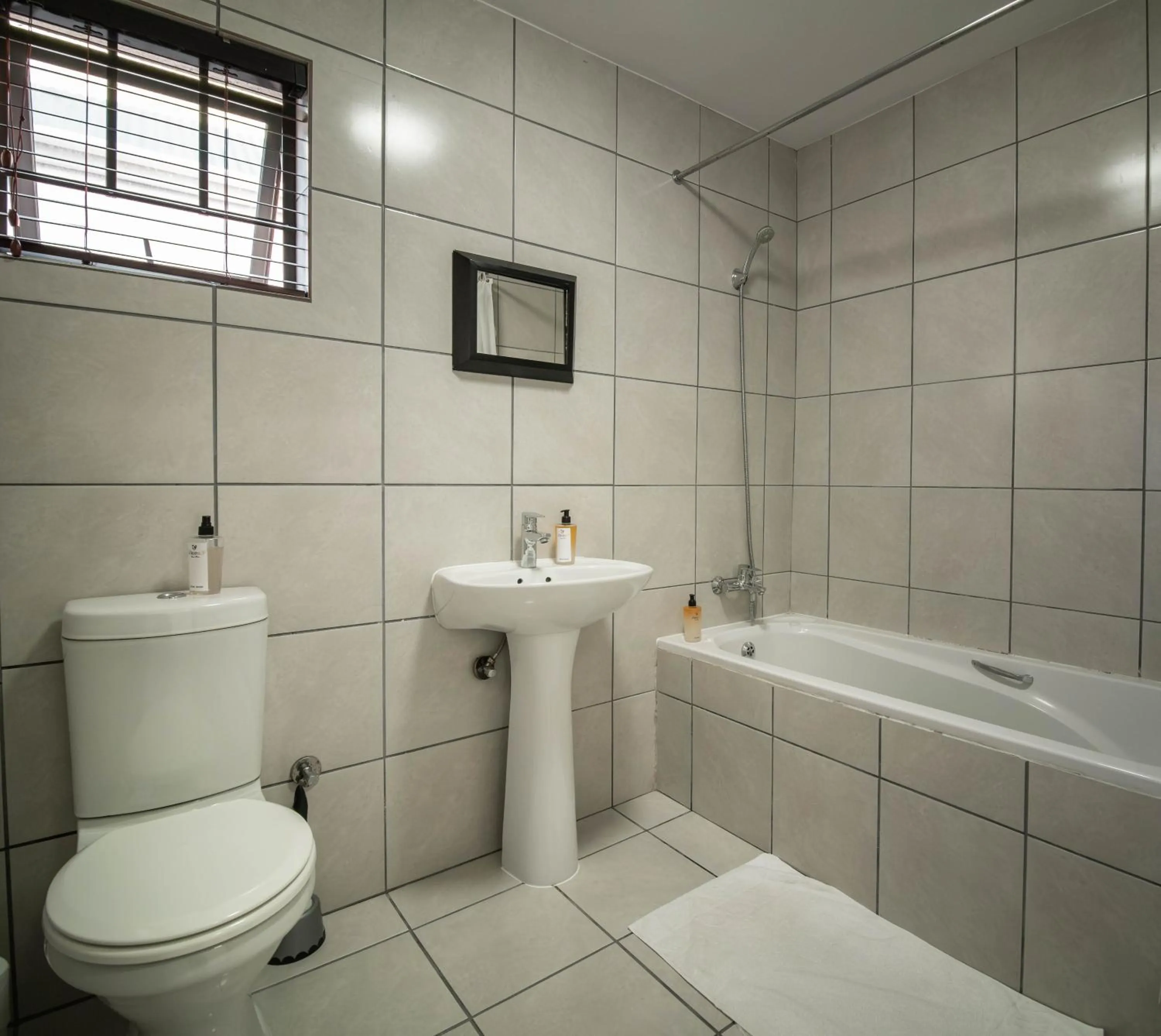 Toilet in Broadway Tygervalley House