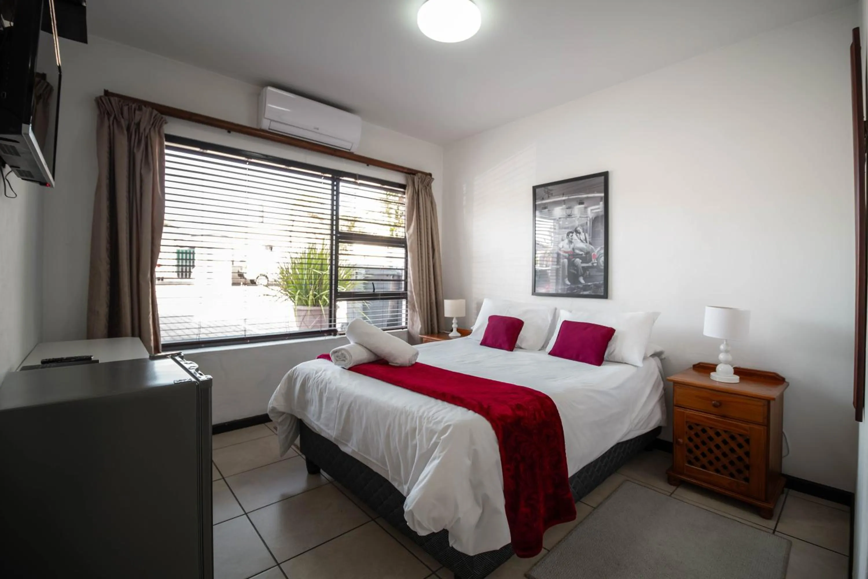 Bed in Broadway Tygervalley House