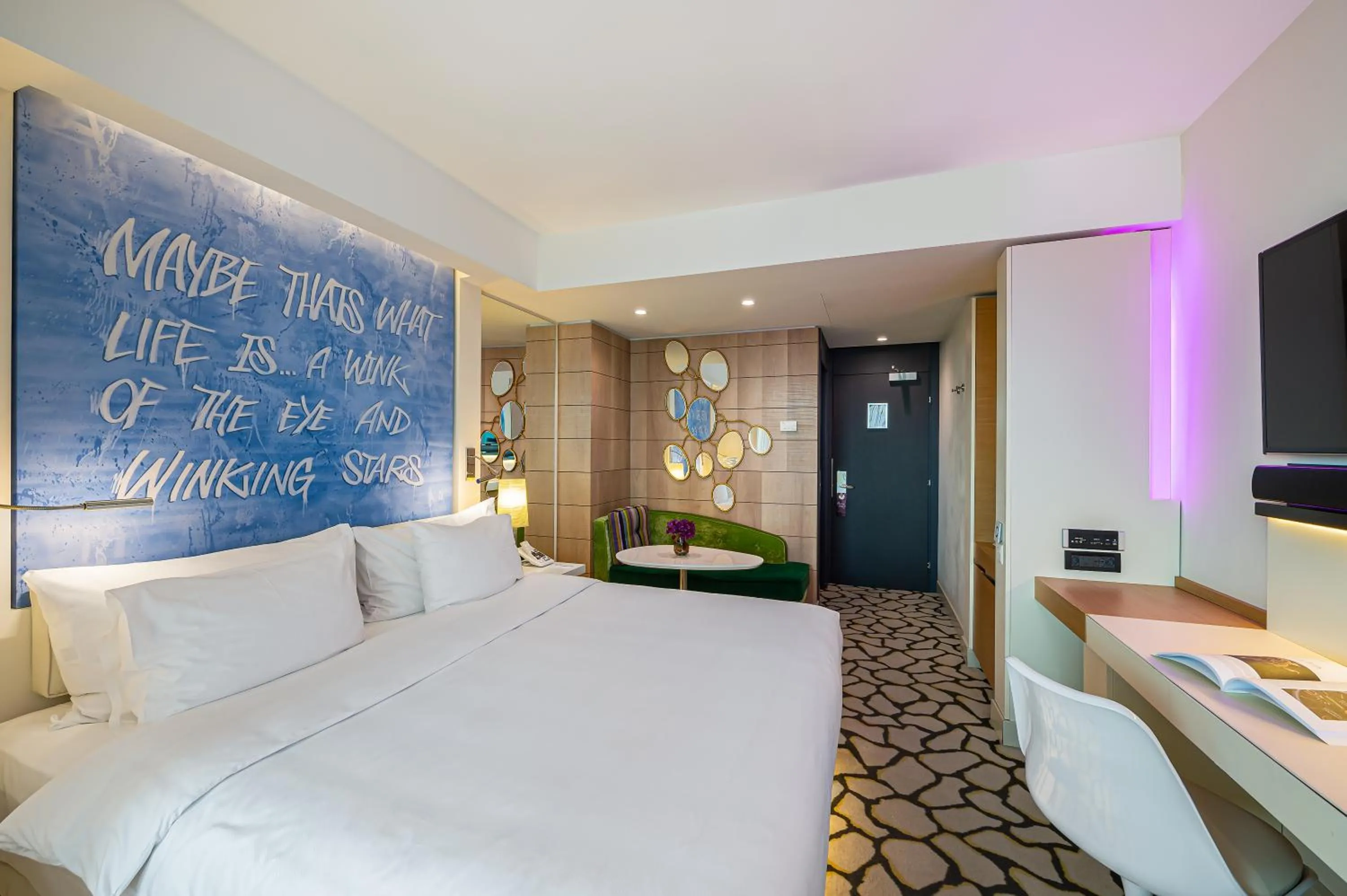 Bedroom, Bed in N’vY Manotel