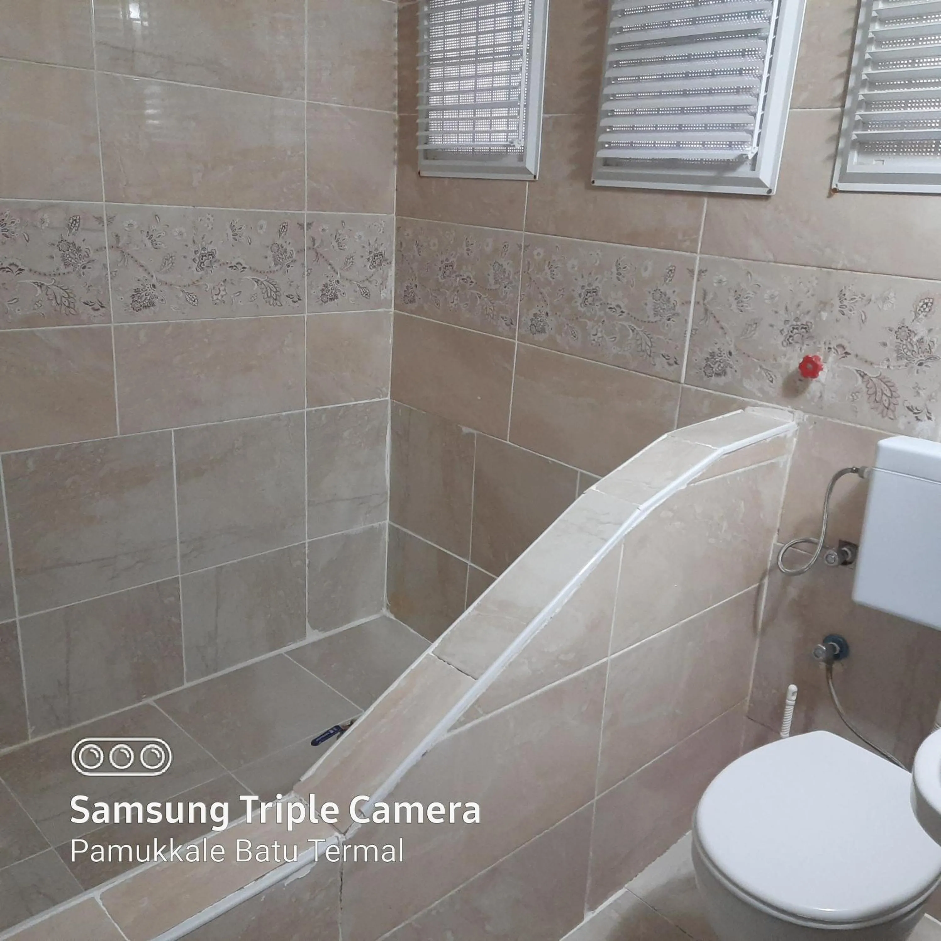 Bathroom in Pamukkale Batu Termal