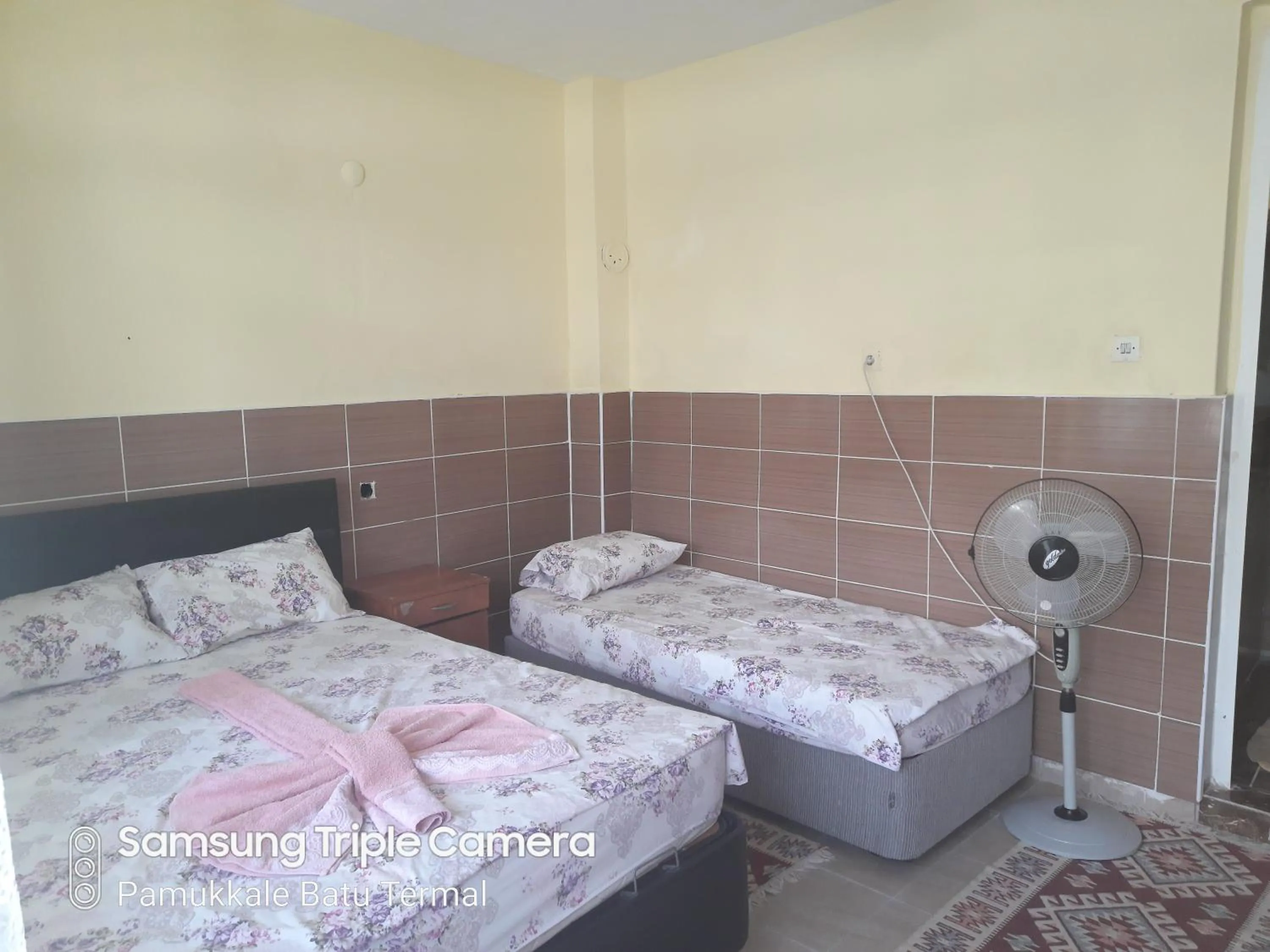 Photo of the whole room, Bed in Pamukkale Batu Termal