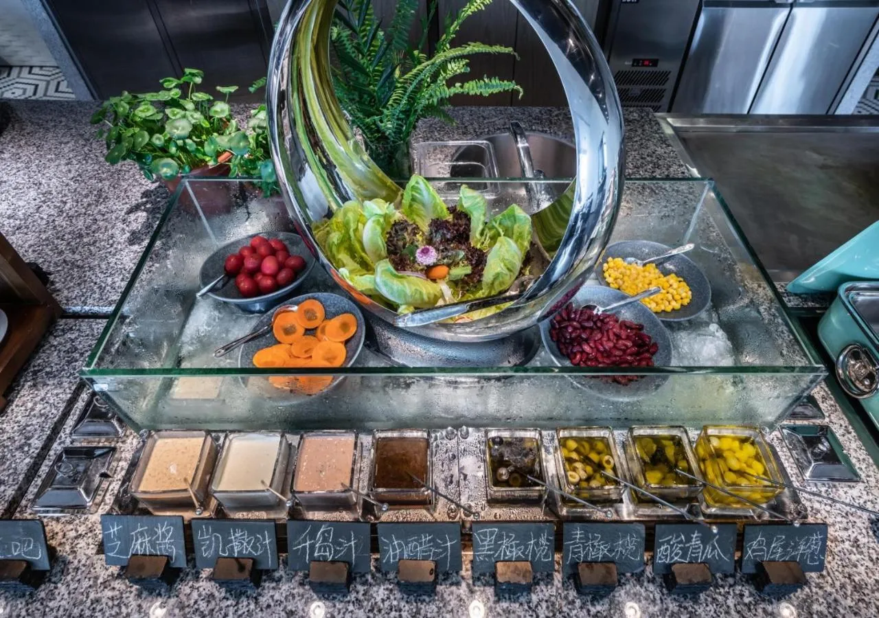 Restaurant/places to eat in Elegant Hotel Guangzhou Zhujiang New Town Canton Tower- Free Shuttle Bus to Canton Fair Complex during Canton Fair period