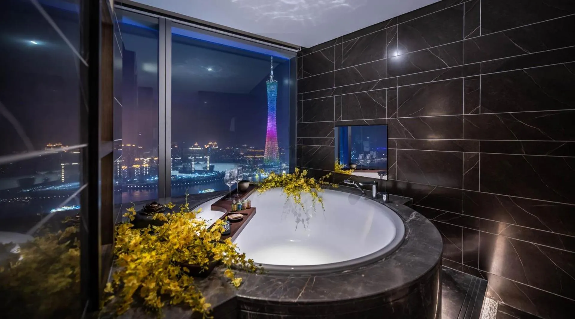 Bathroom in Elegant Hotel Guangzhou Zhujiang New Town Canton Tower- Free Shuttle Bus to Canton Fair Complex during Canton Fair period