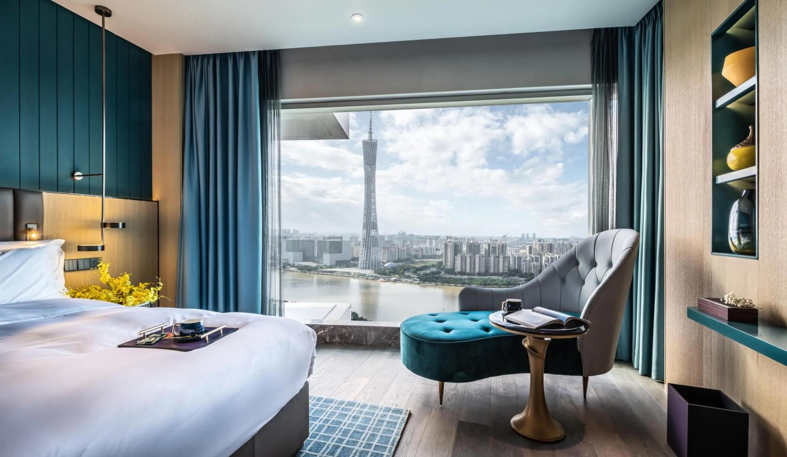Photo of the whole room, Bed in Elegant Hotel Guangzhou Zhujiang New Town Canton Tower- Free Shuttle Bus to Canton Fair Complex during Canton Fair period