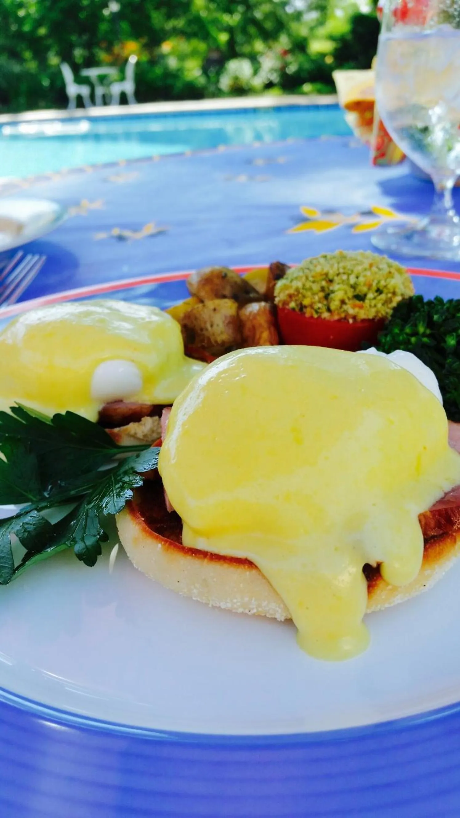 Breakfast in L'Auberge Provencale Inn & Restaurant