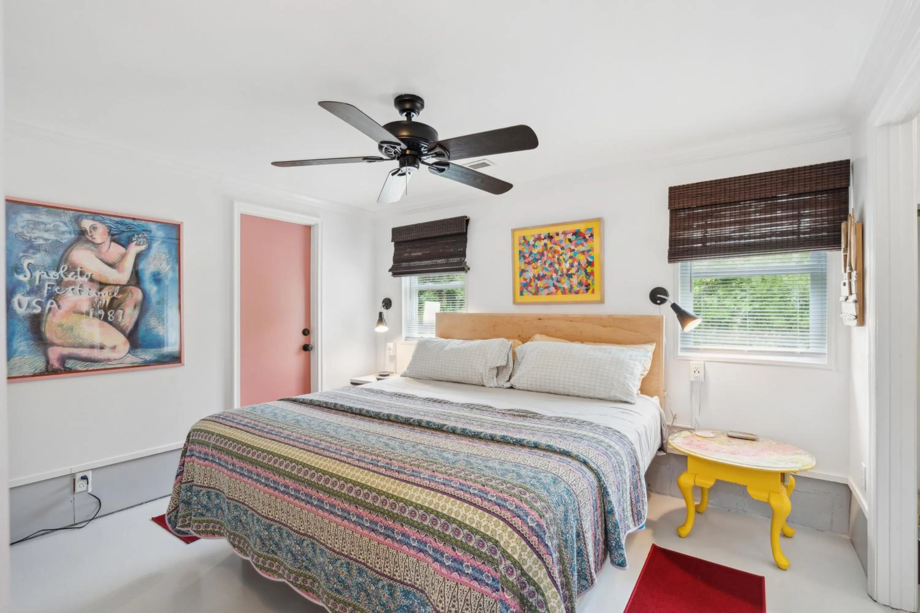 Bed in Folly Vacation Laid Back Casual Beach Bungalow 209-B