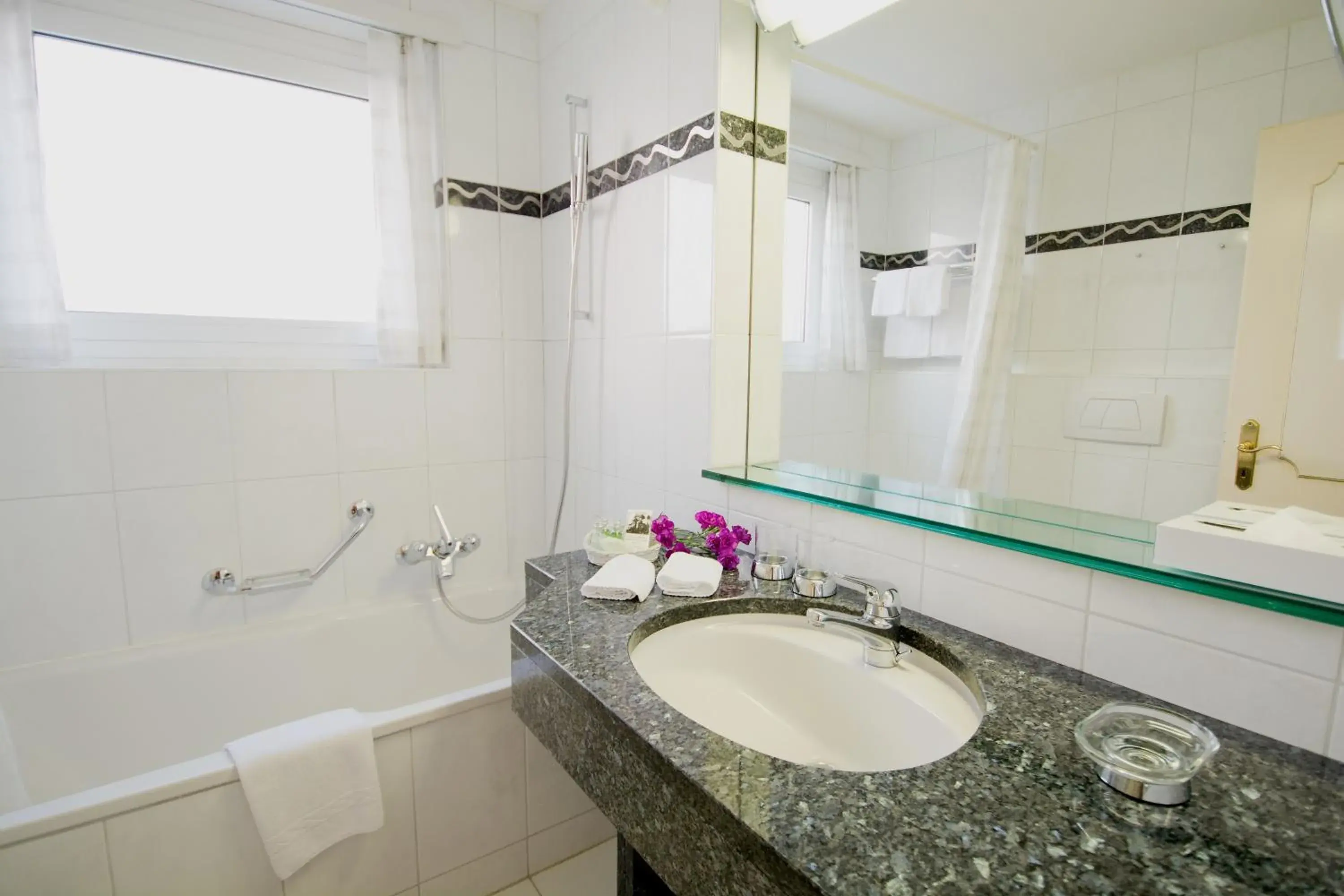 Standard Single Room - single occupancy in Romantik Hotel Castello Seeschloss Standard Single Room - single occupancy in Romantik Hotel Castello Seeschloss