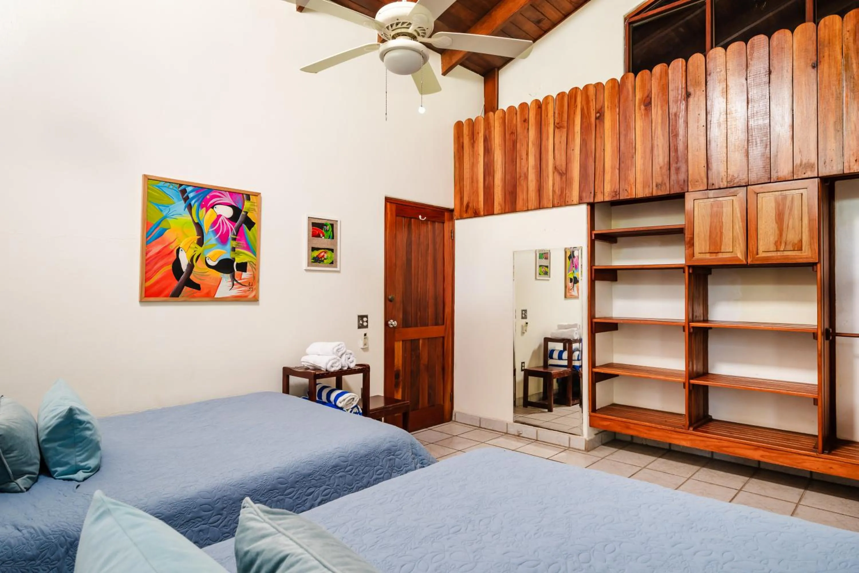 Photo of the whole room, Bed in Casa Sueca Hotel - At the Beach