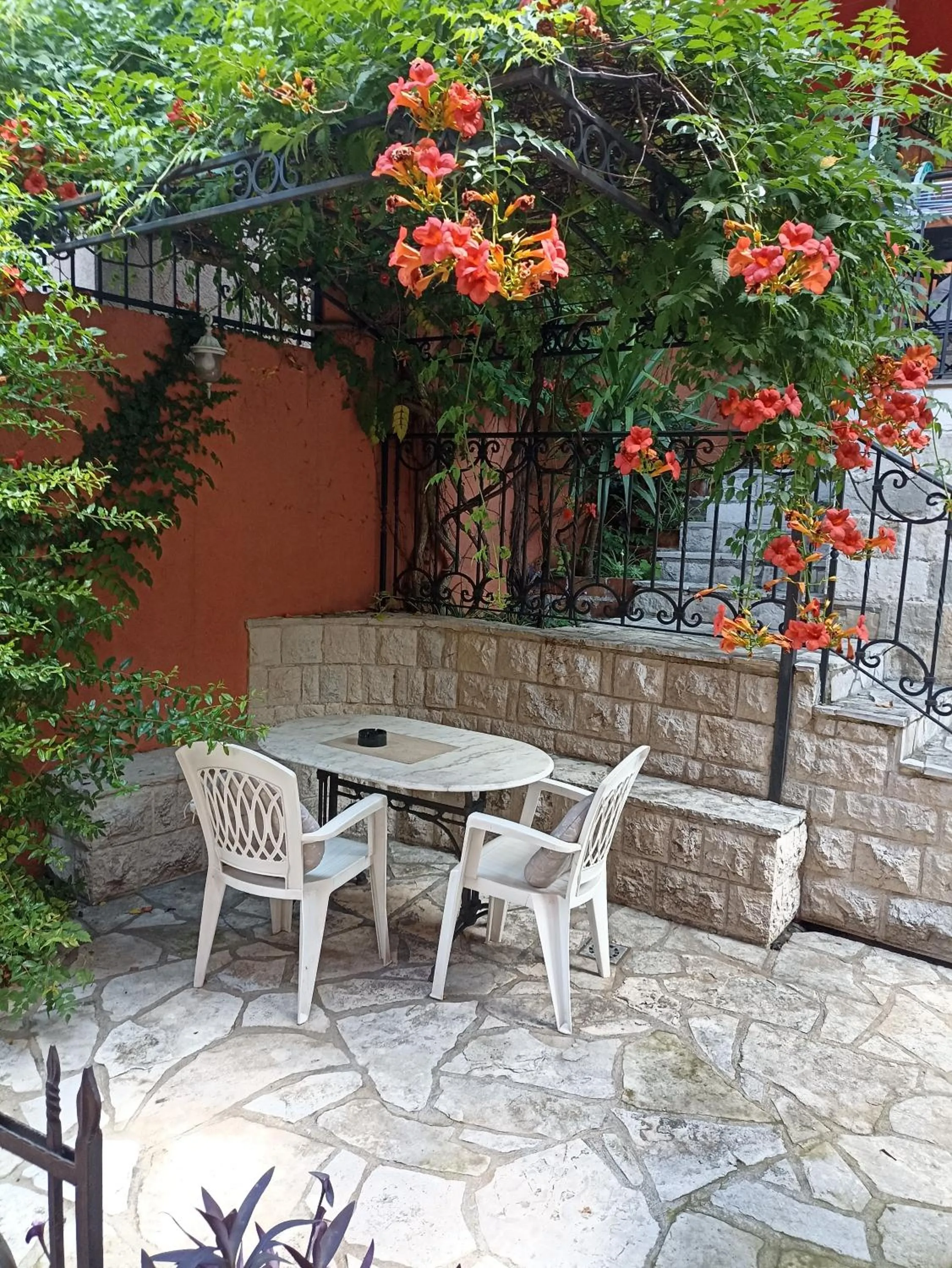 Patio in Villa Perla Del Mare