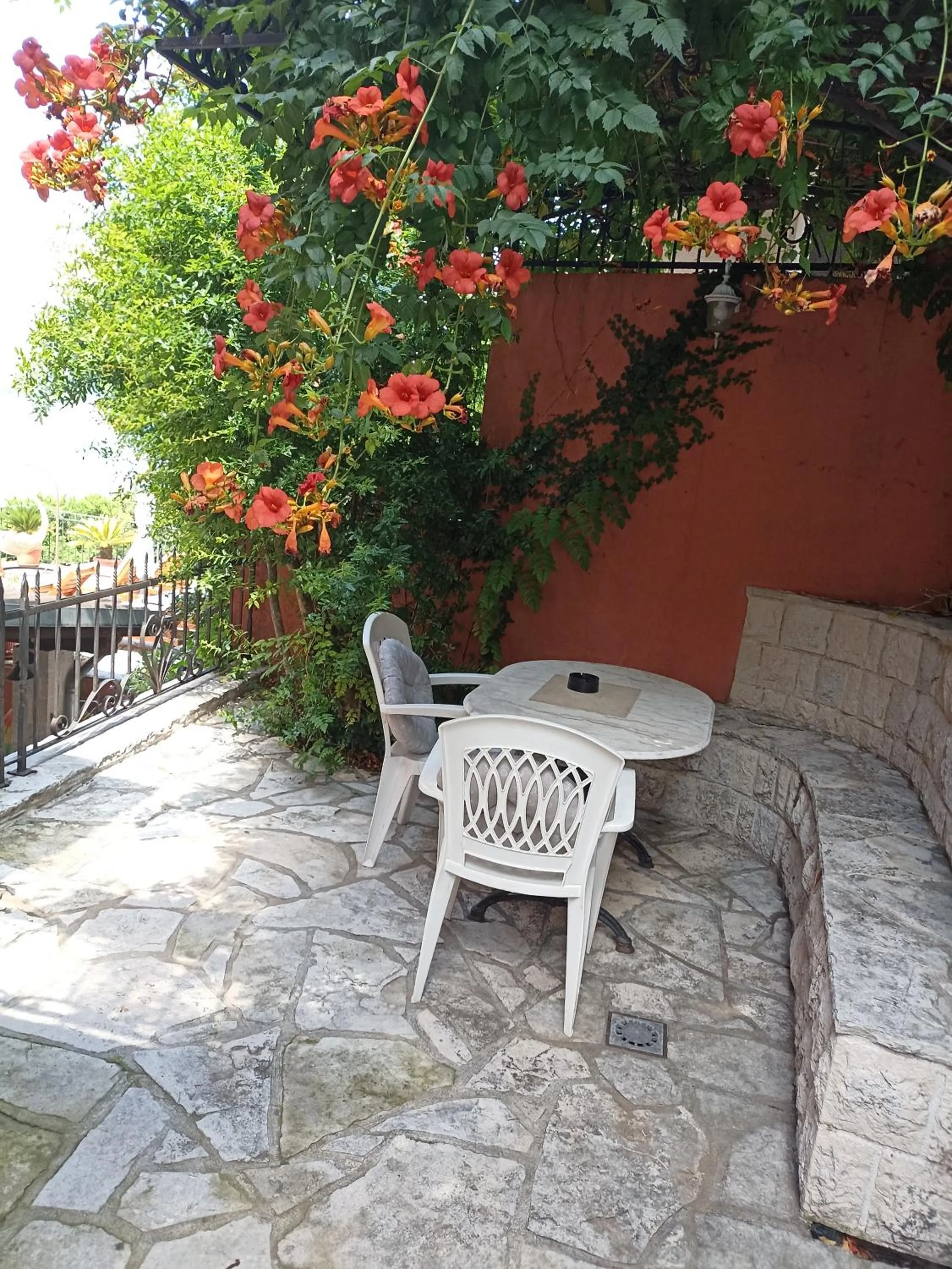 Patio in Villa Perla Del Mare