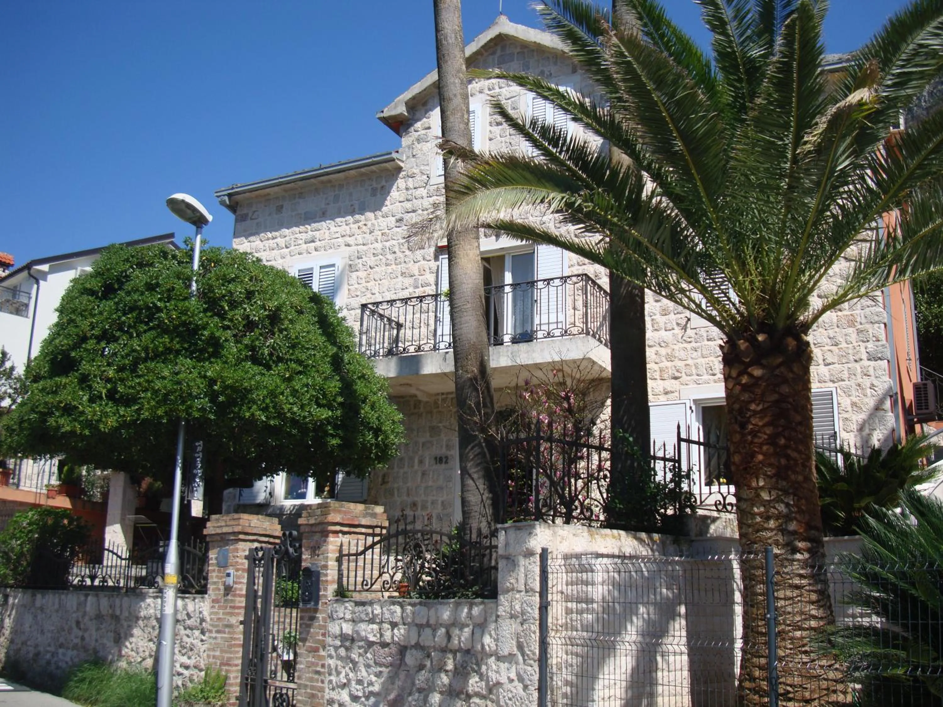 Facade/entrance in Villa Perla Del Mare