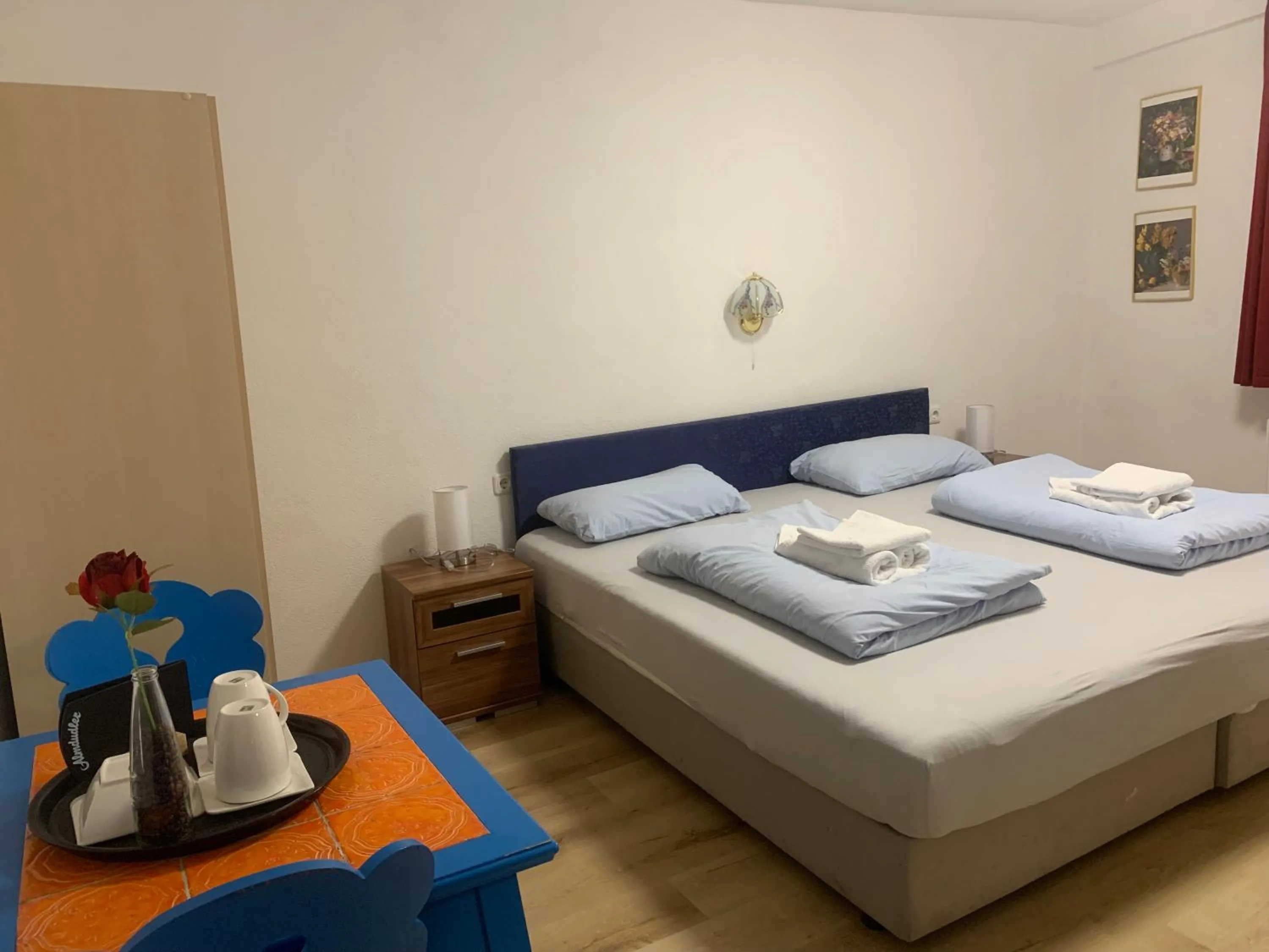 Bed in China Restaurant Hotel Lotus