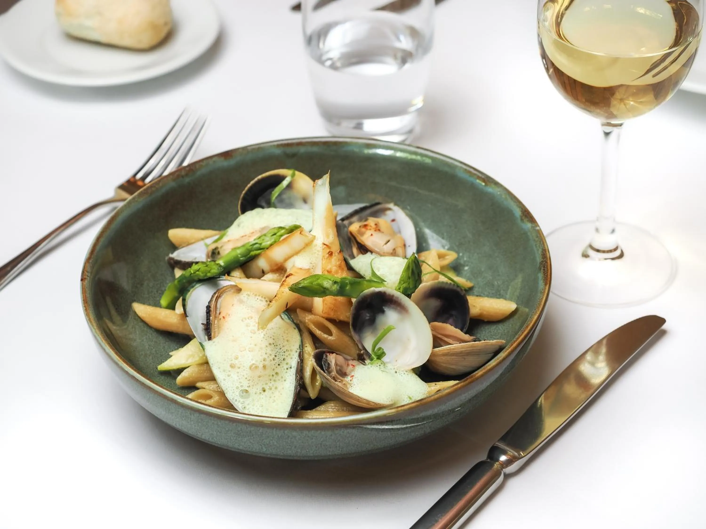 Restaurant/places to eat in Le Taha'a by Pearl Resorts