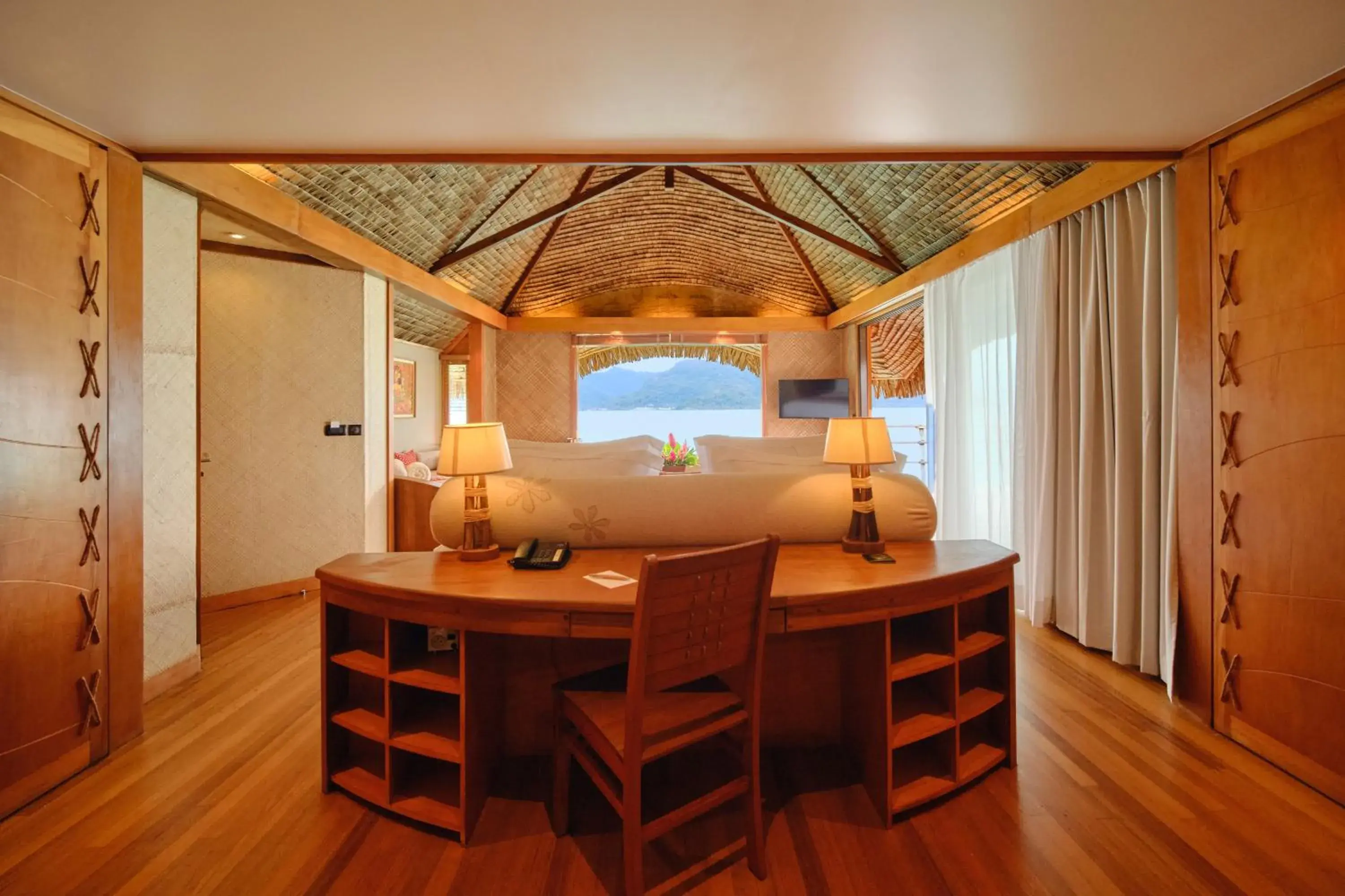 Superior Suite with Sea View in Le Taha'a by Pearl Resorts Superior Suite with Sea View in Le Taha'a by Pearl Resorts