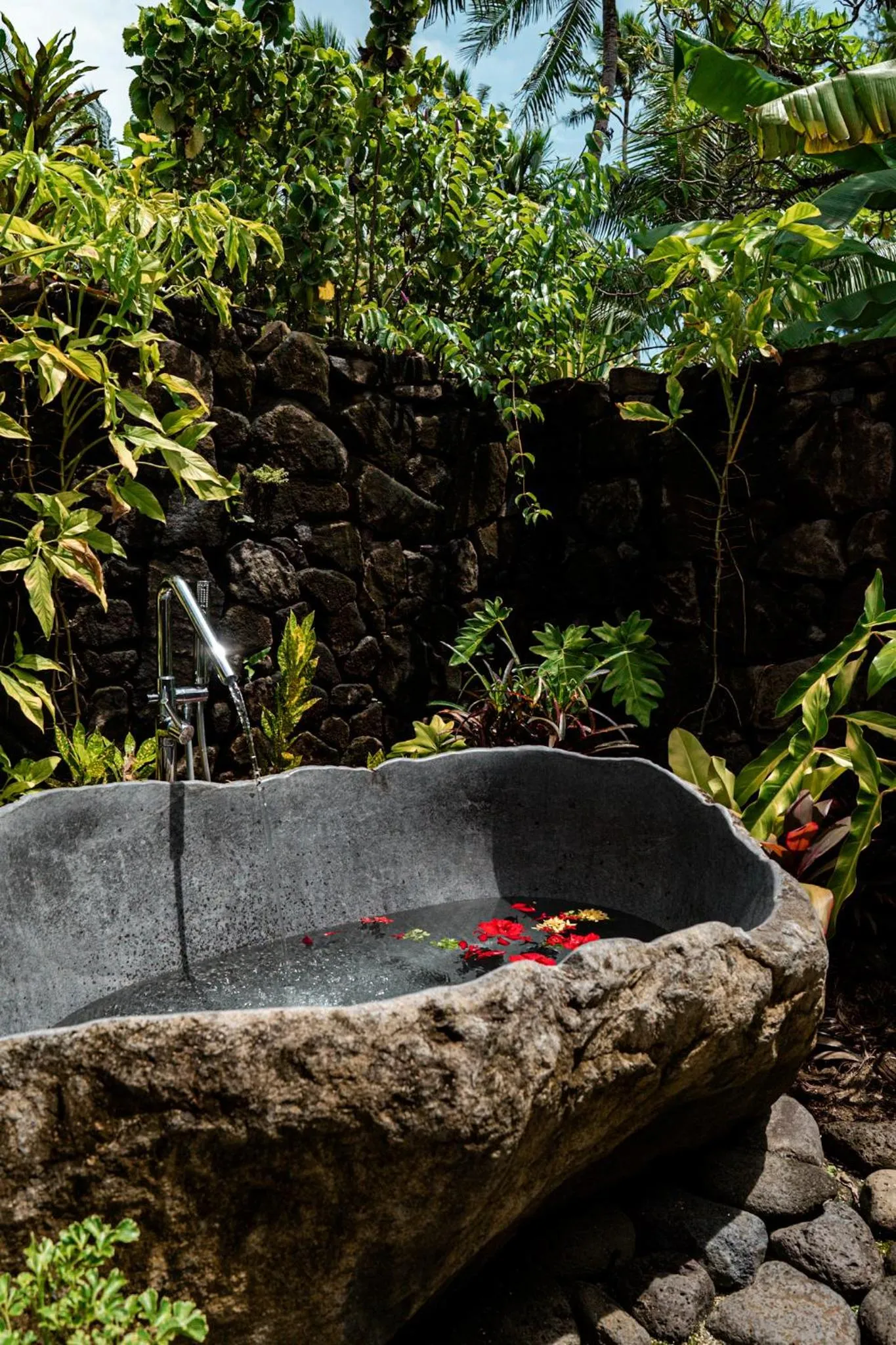 Bath in Le Taha'a by Pearl Resorts