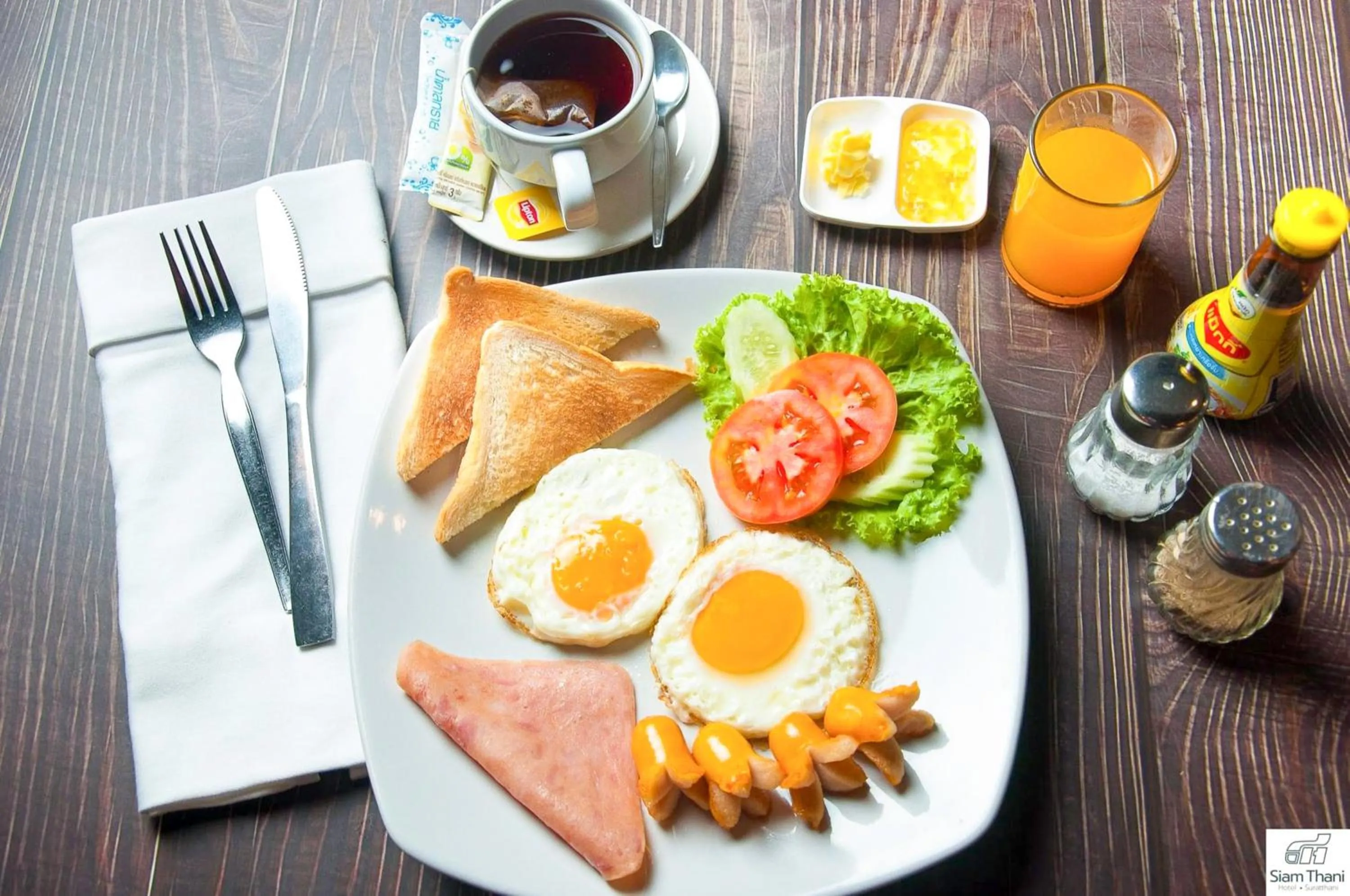 Continental breakfast in Baiboon Grand Hotel