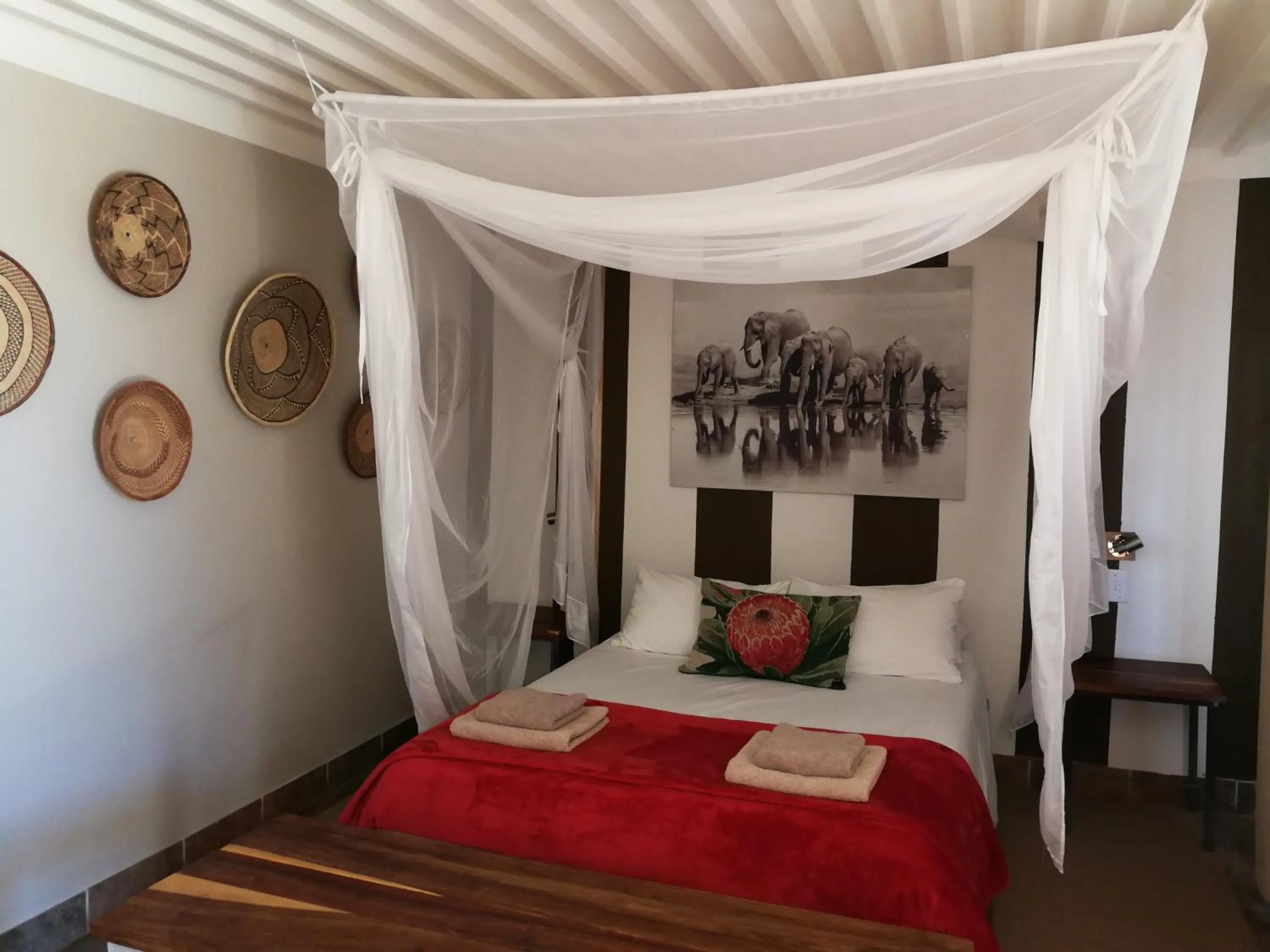 Bed in Etotongwe Lodge